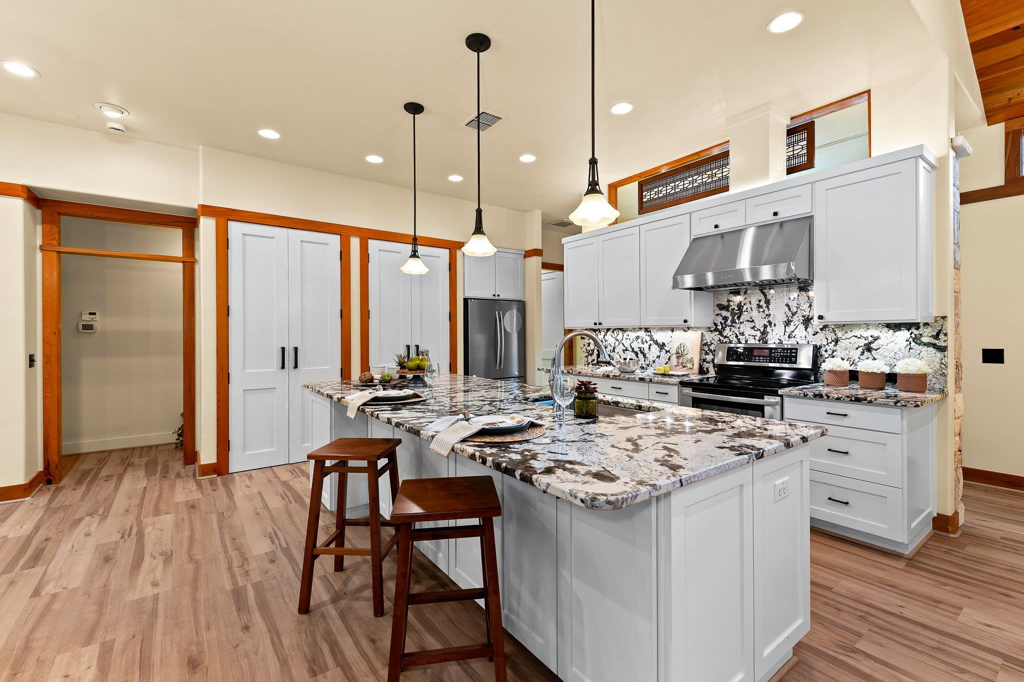 102 Potter Ln, Georgetown, TX 78633