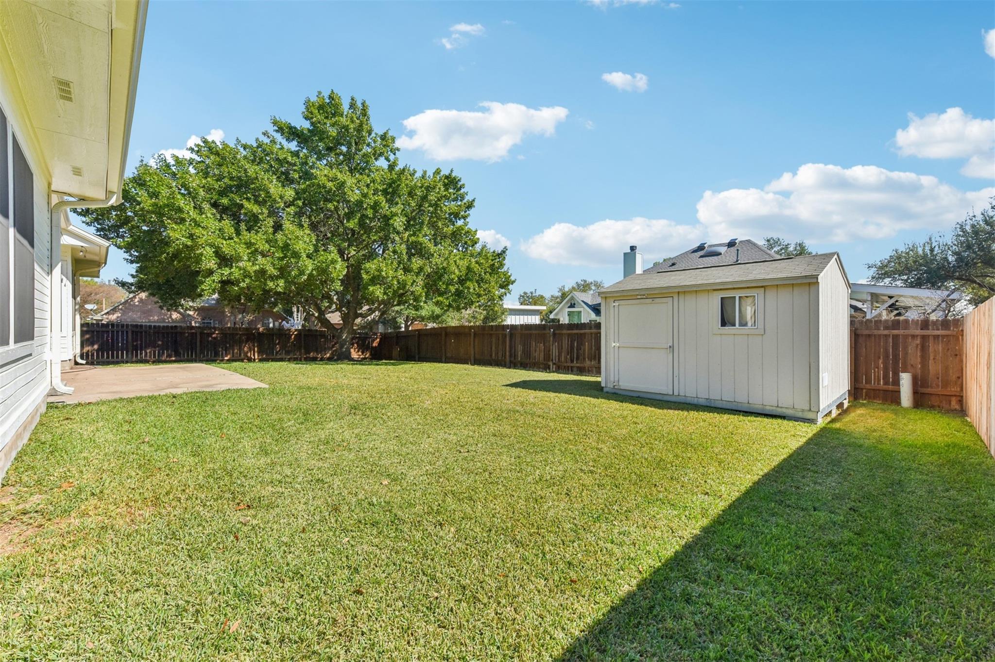 412 Settlers Valley Dr, Pflugerville, TX 78660
