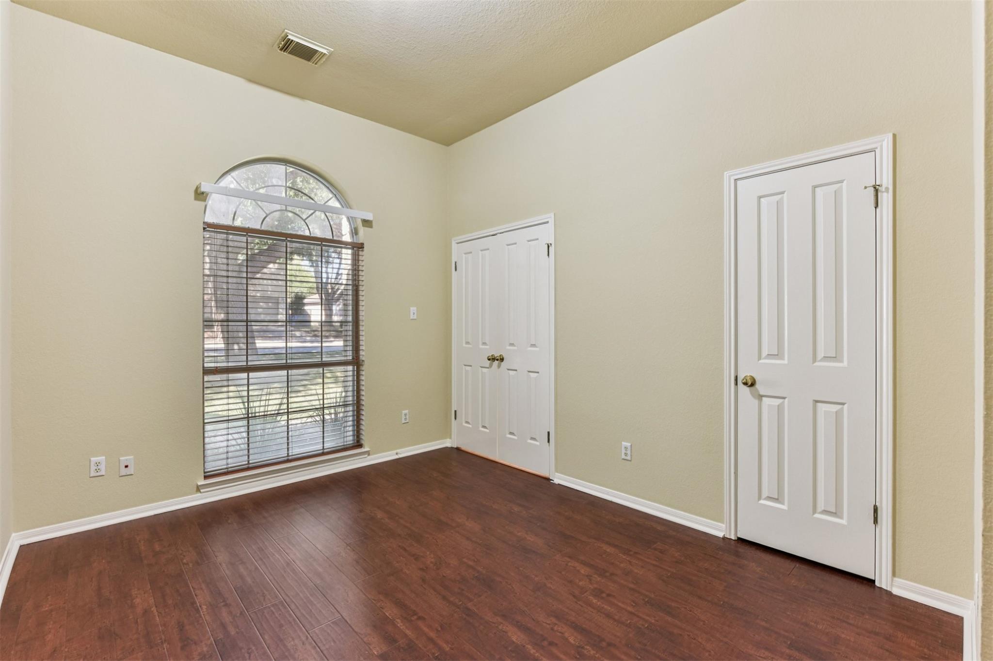 412 Settlers Valley Dr, Pflugerville, TX 78660