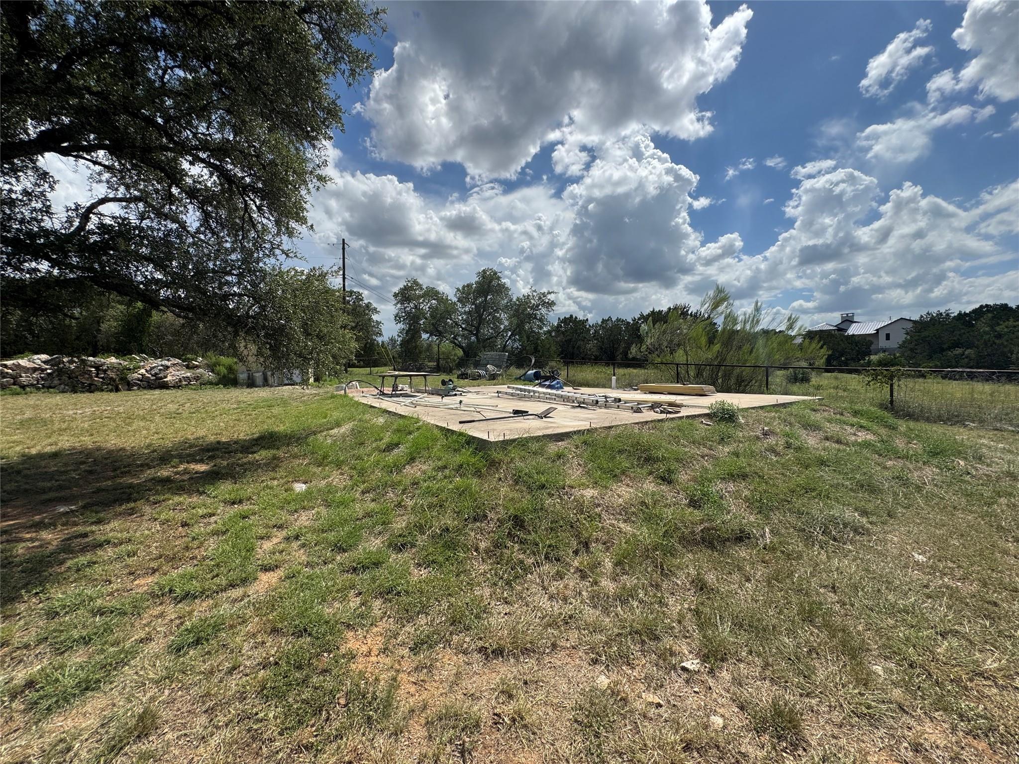 3633 Outback Trl, Spicewood, TX 78669