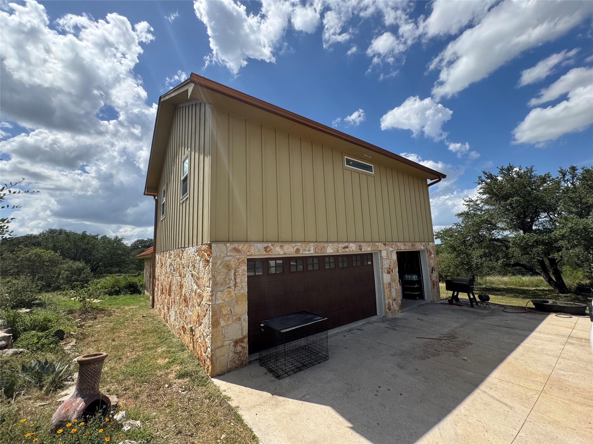 3633 Outback Trl, Spicewood, TX 78669