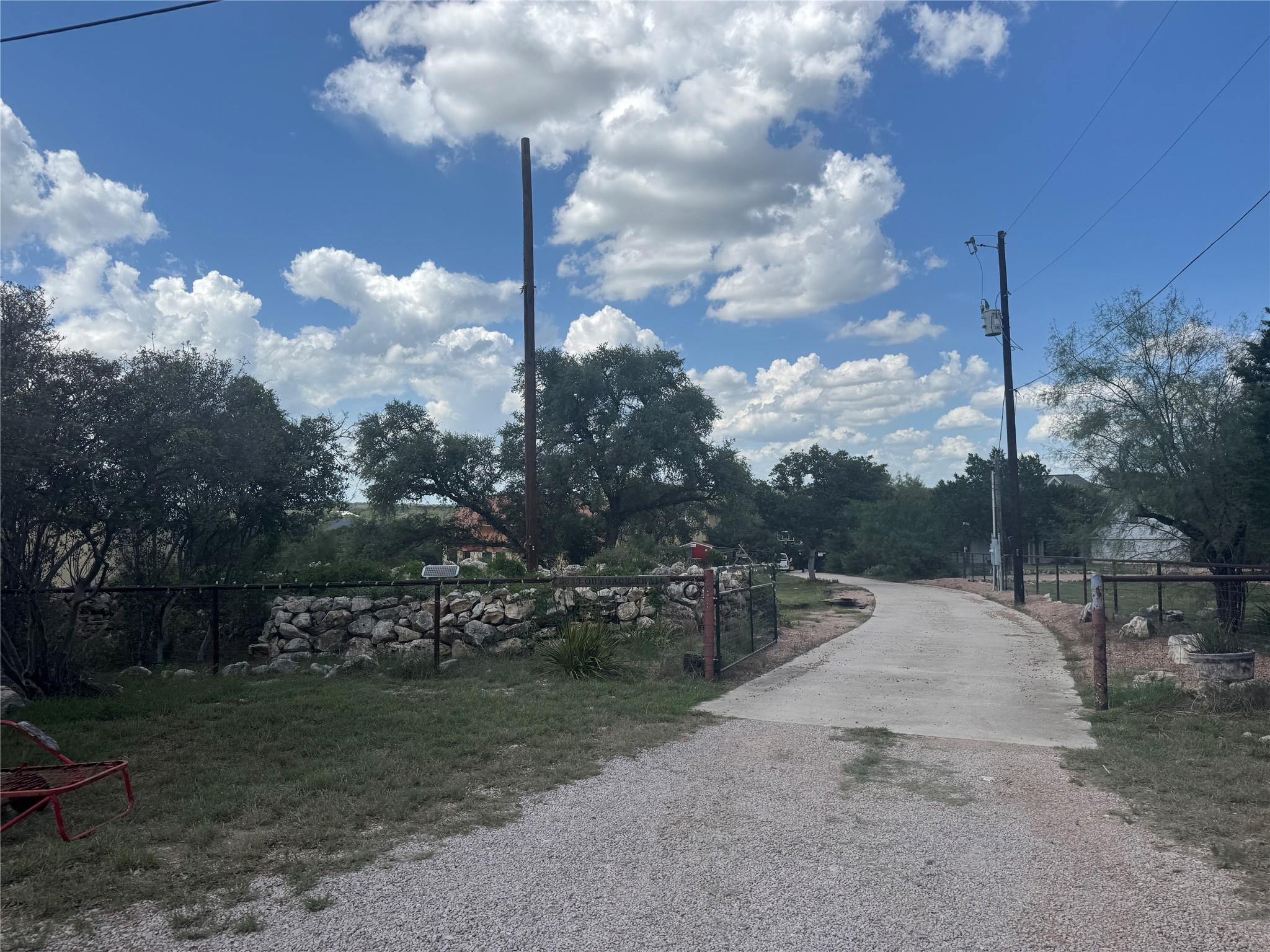 3633 Outback Trl, Spicewood, TX 78669