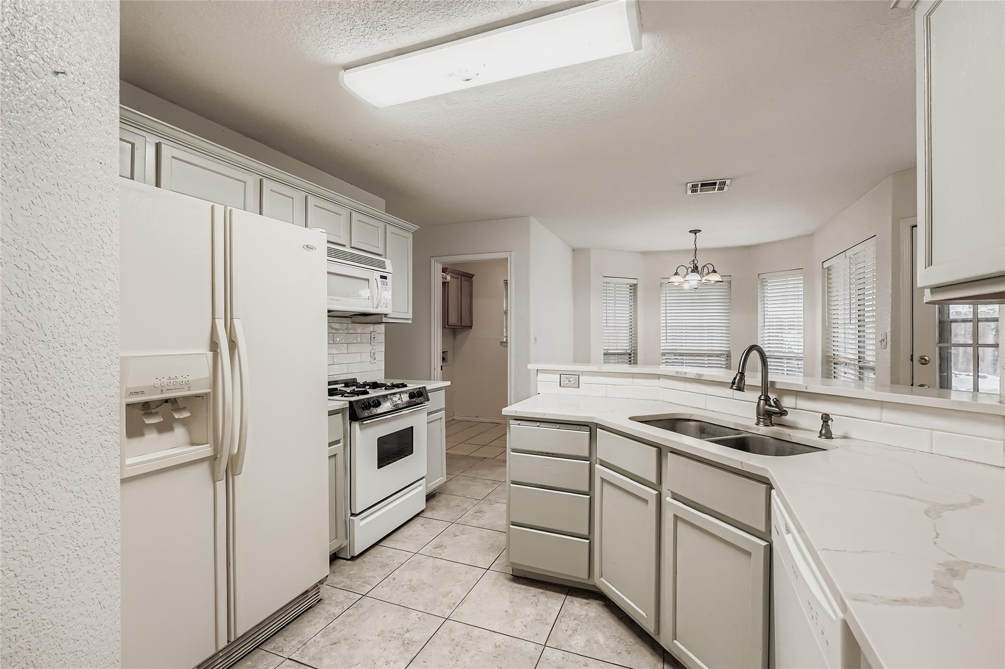 1805 Ramona Cir, San Marcos, TX 78666