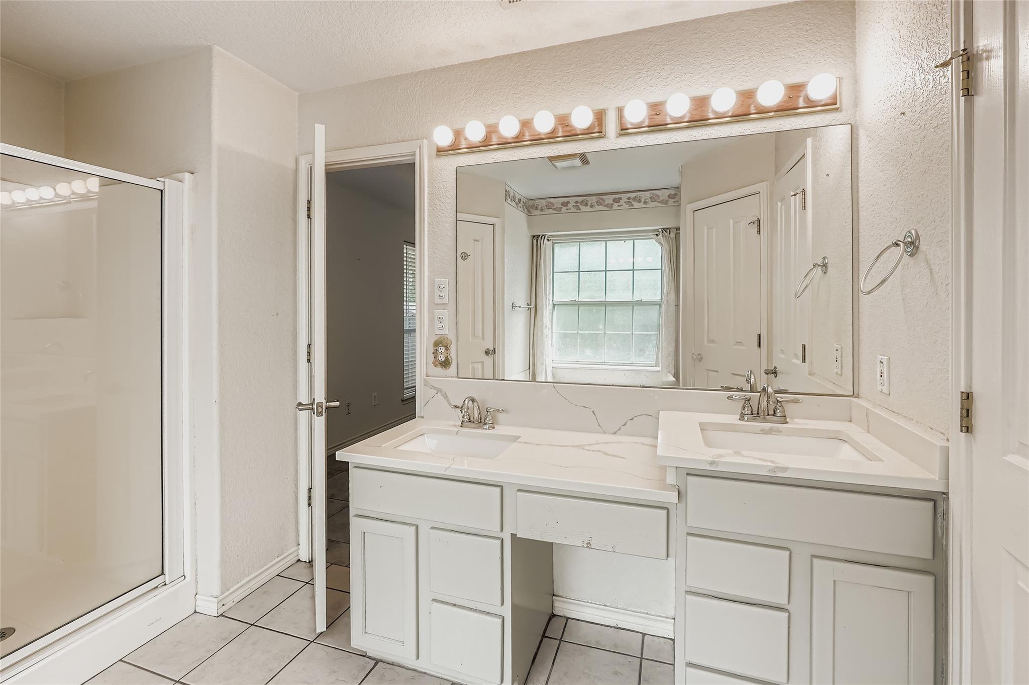 1805 Ramona Cir, San Marcos, TX 78666