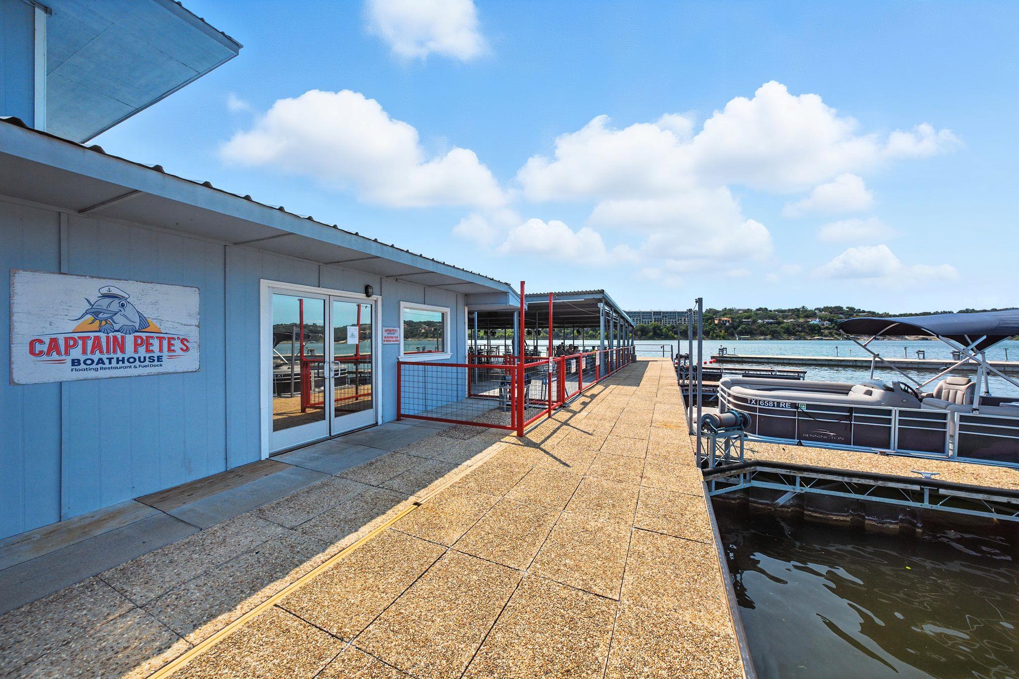 512 Palmer Dr, Point Venture, TX 78645