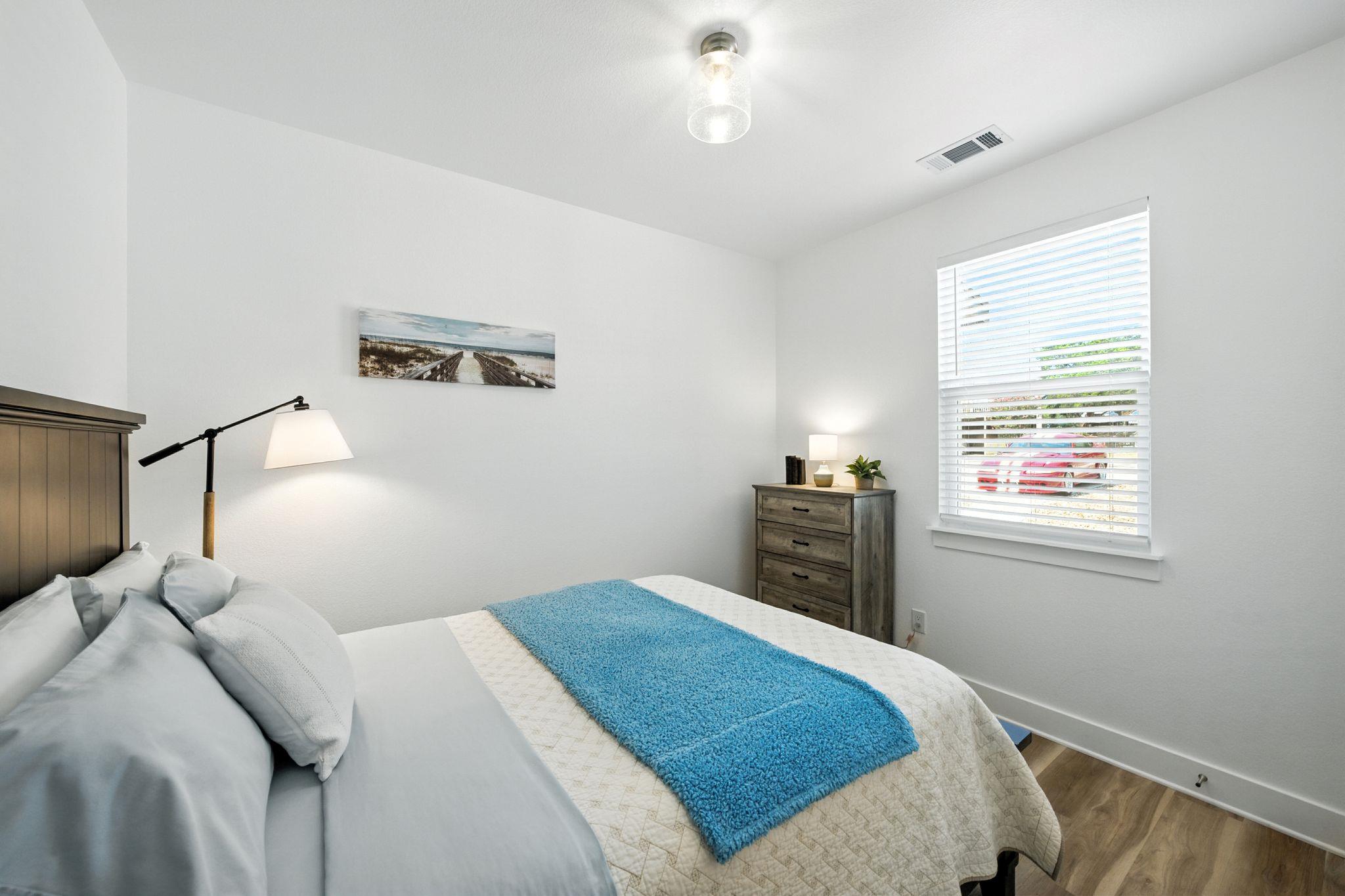 512 Palmer Dr, Point Venture, TX 78645