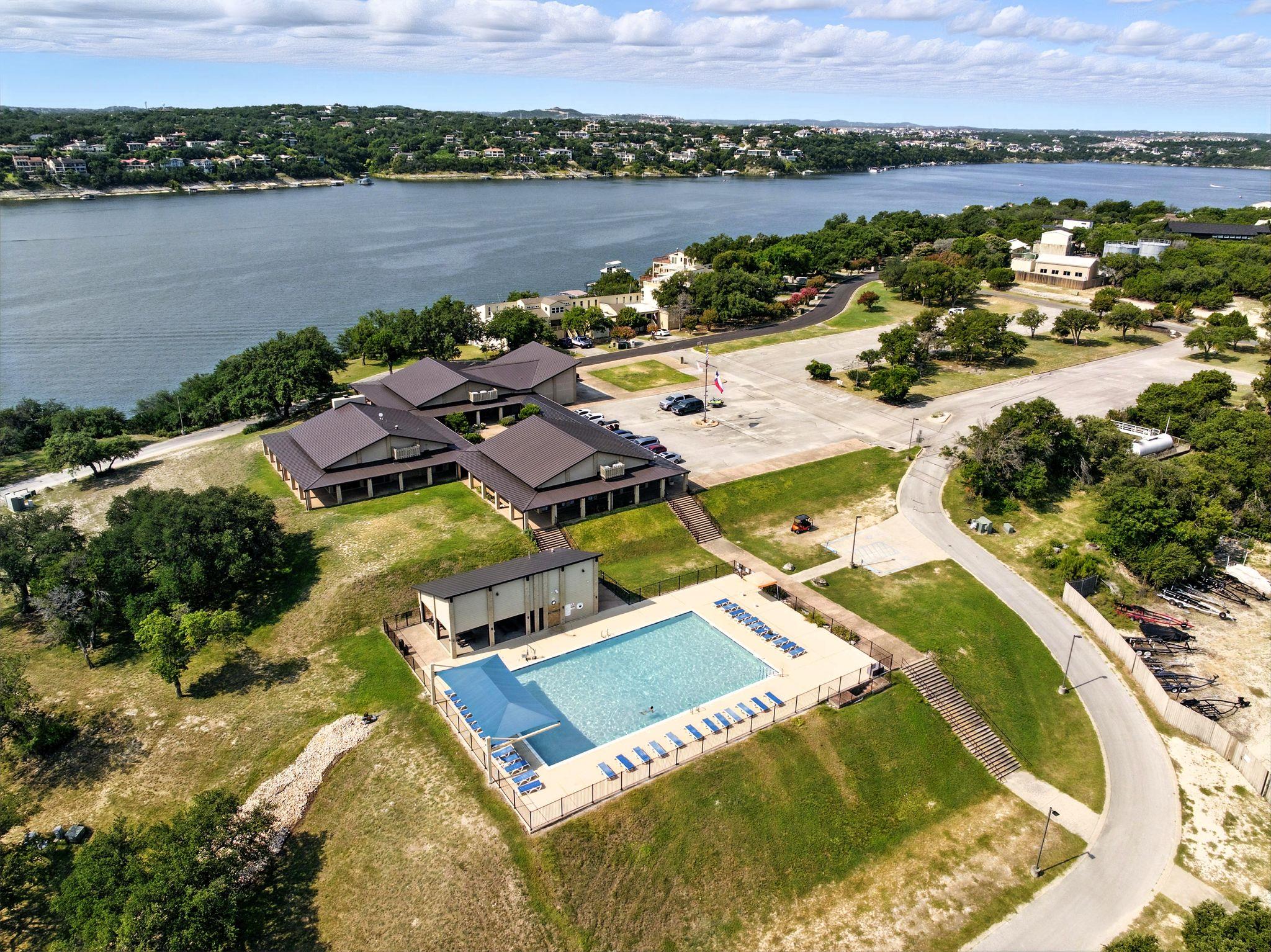 512 Palmer Dr, Point Venture, TX 78645