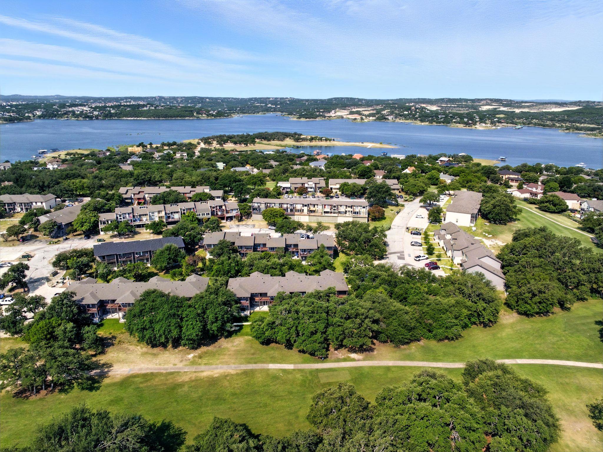 512 Palmer Dr, Point Venture, TX 78645