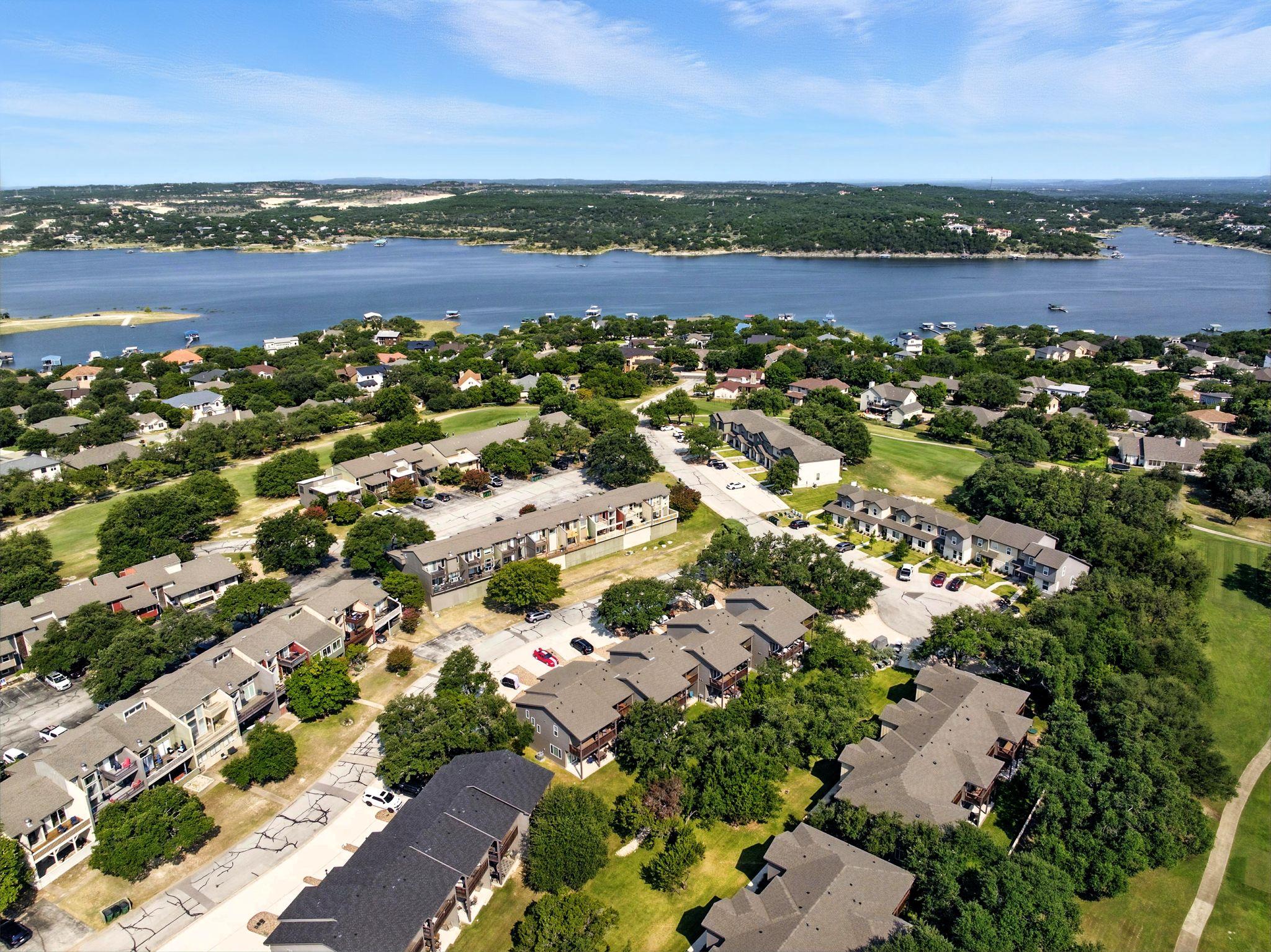 512 Palmer Dr, Point Venture, TX 78645