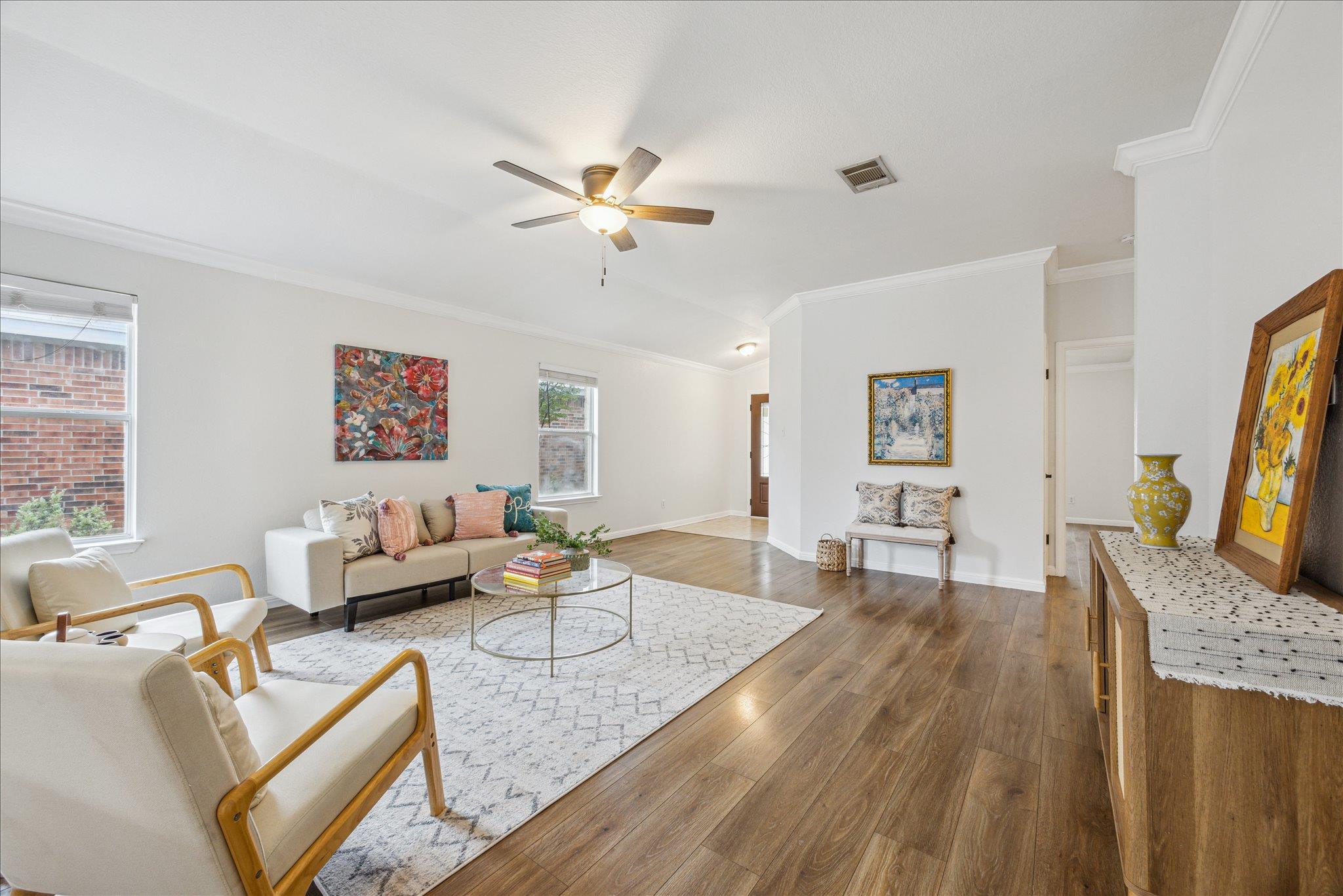 104 Lucky Clover Ln, Hutto, TX 78634