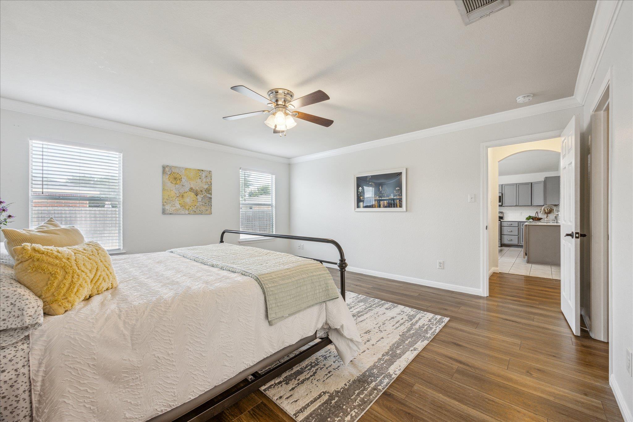 104 Lucky Clover Ln, Hutto, TX 78634