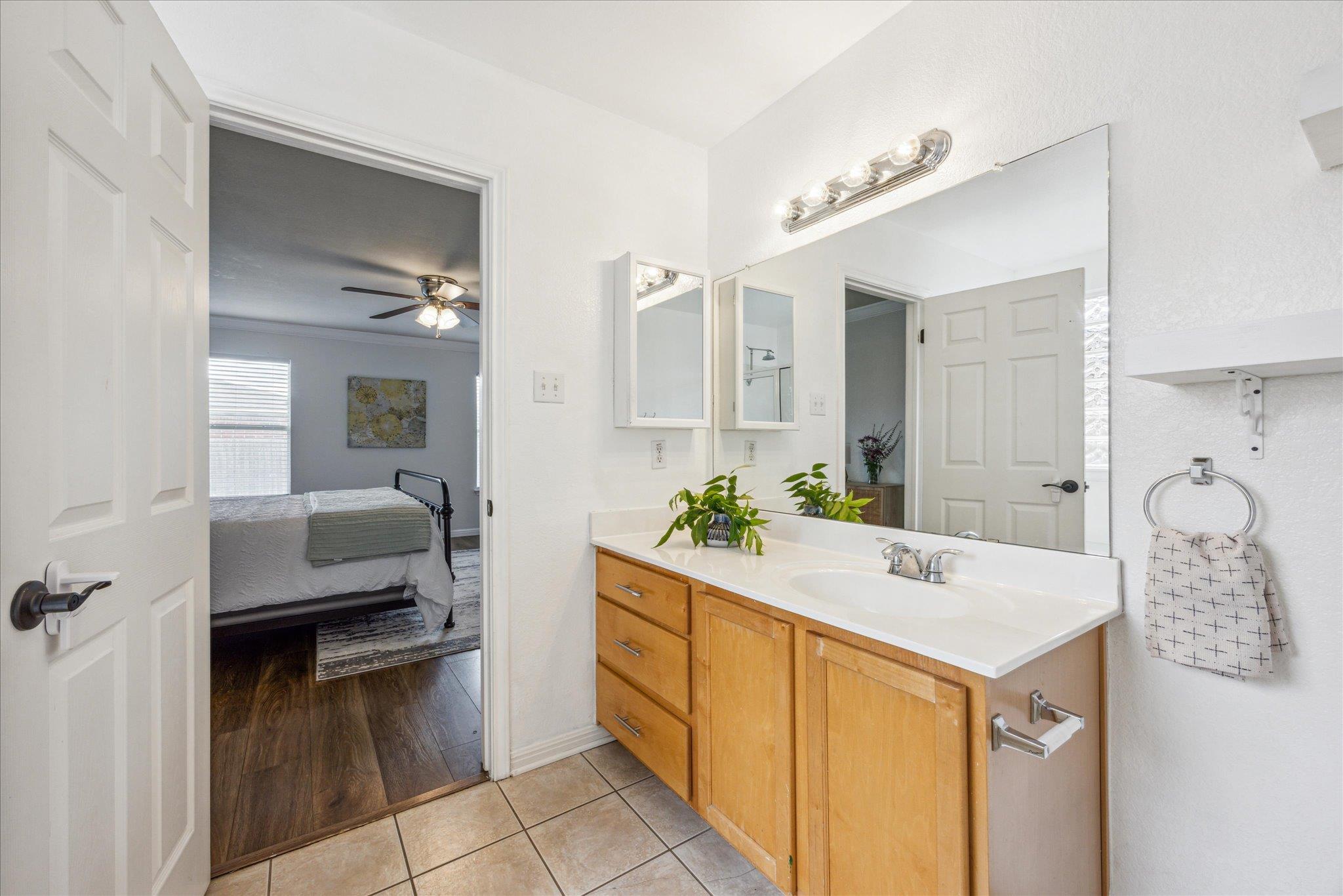 104 Lucky Clover Ln, Hutto, TX 78634