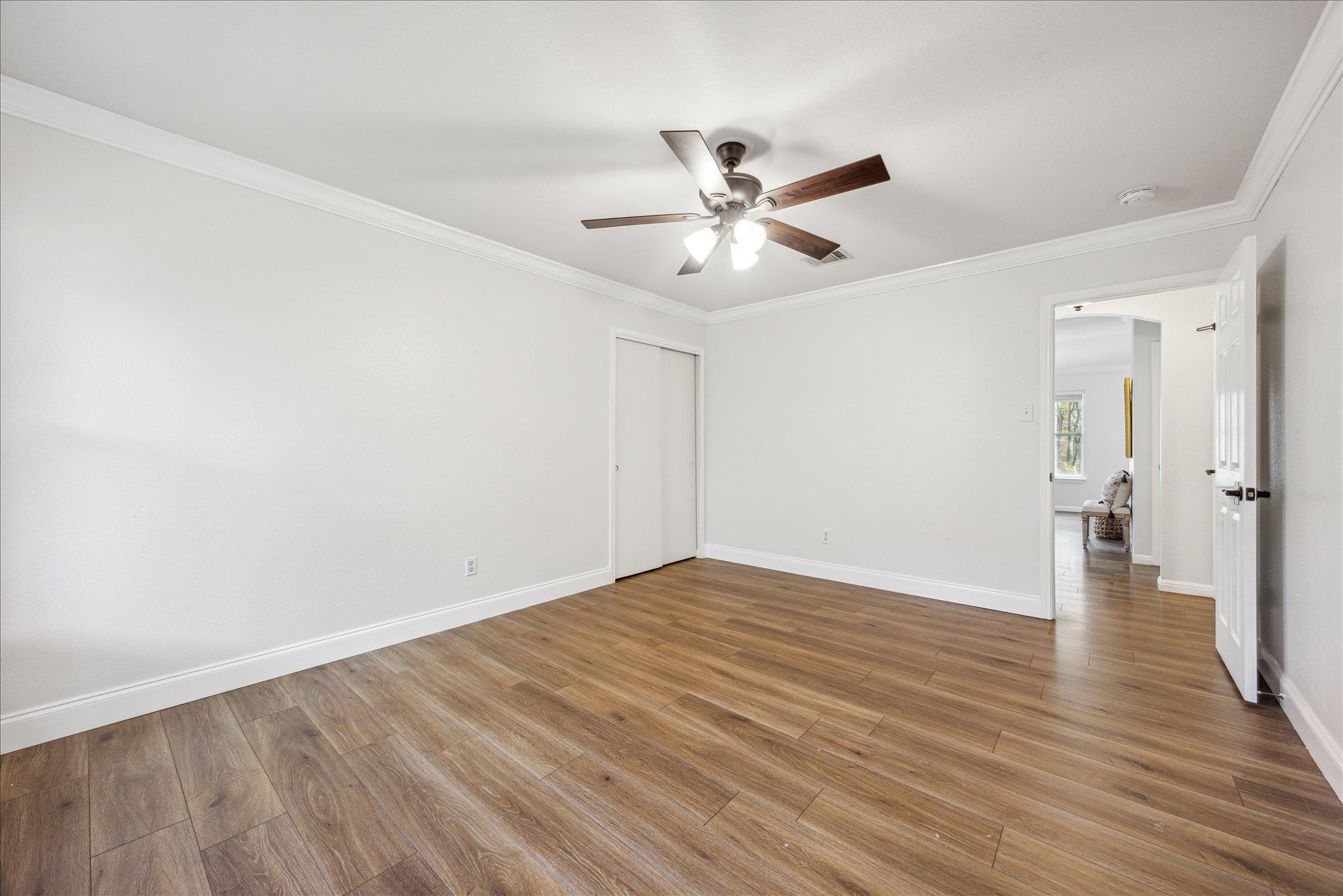 104 Lucky Clover Ln, Hutto, TX 78634