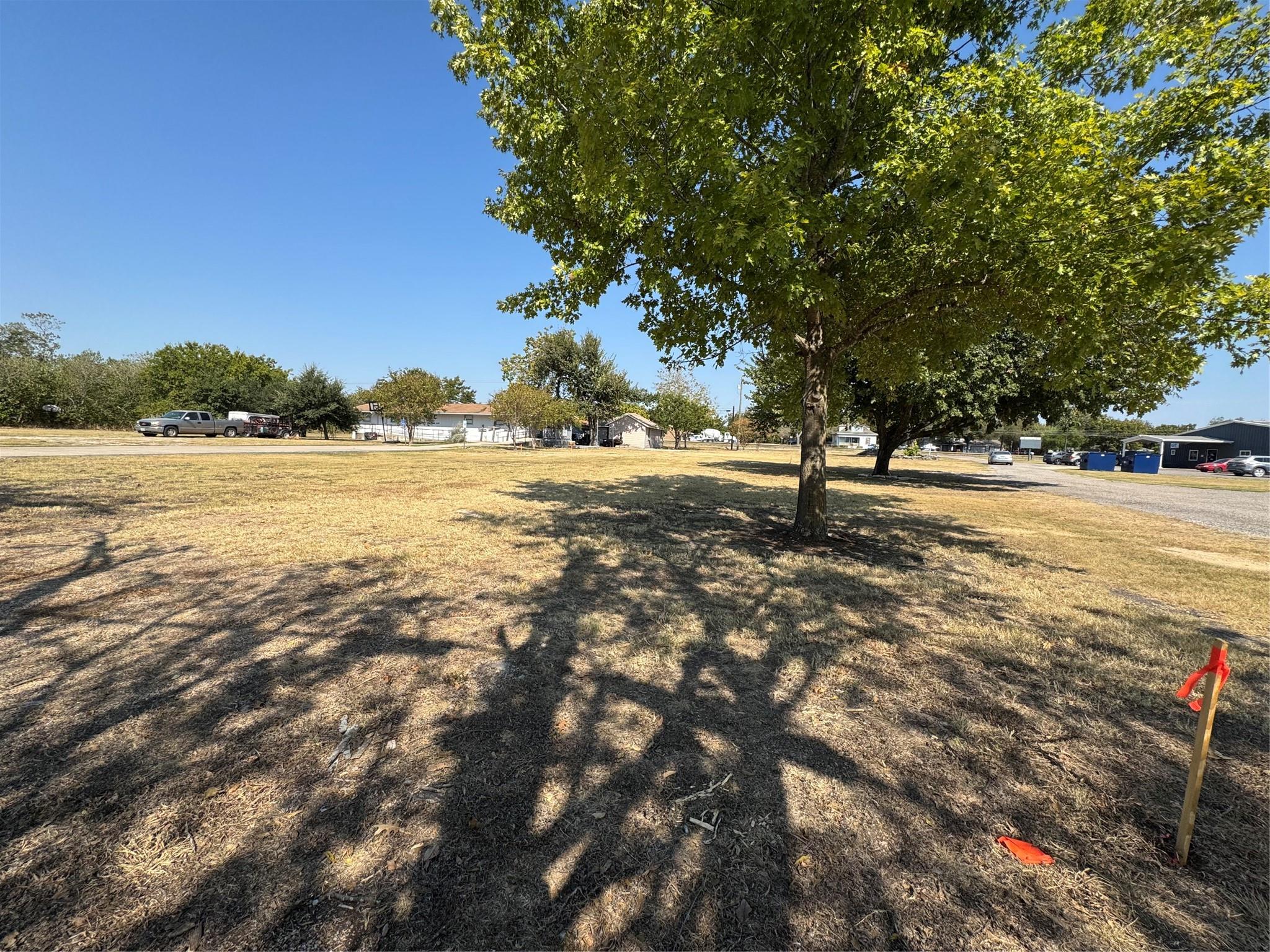 300 E Austin Ave, Hutto, TX 78634
