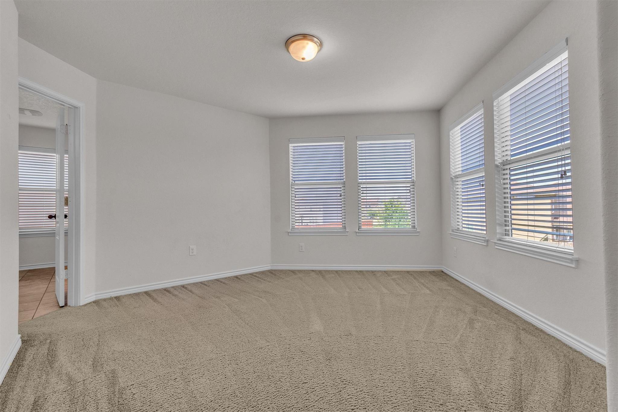 3894 Bentwood Way, New Braunfels, TX 78130