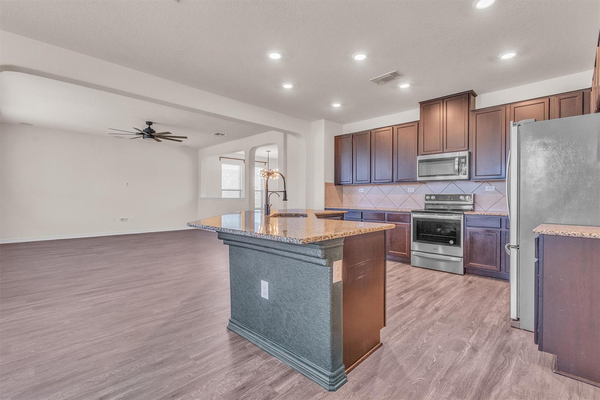 3894 Bentwood Way, New Braunfels, TX 78130