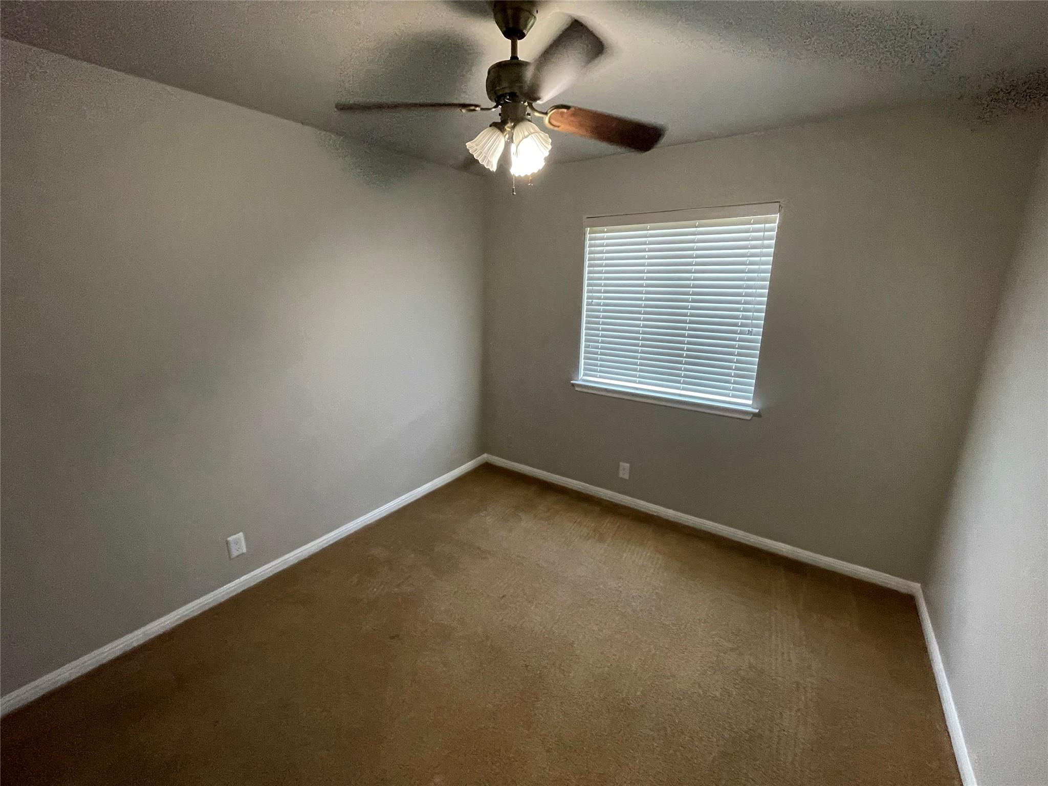 118 Fistral Dr, Hutto, TX 78634