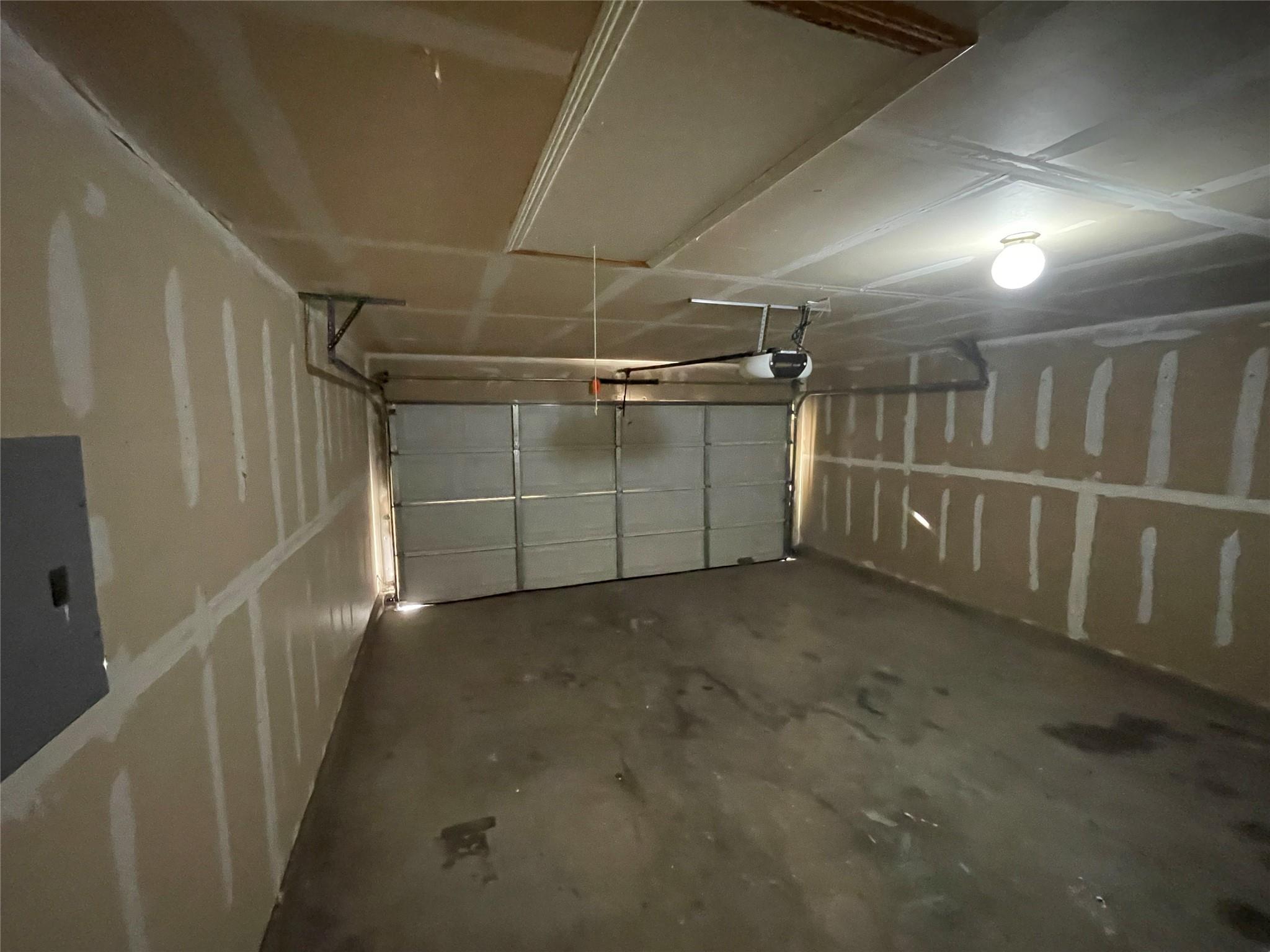 118 Fistral Dr, Hutto, TX 78634