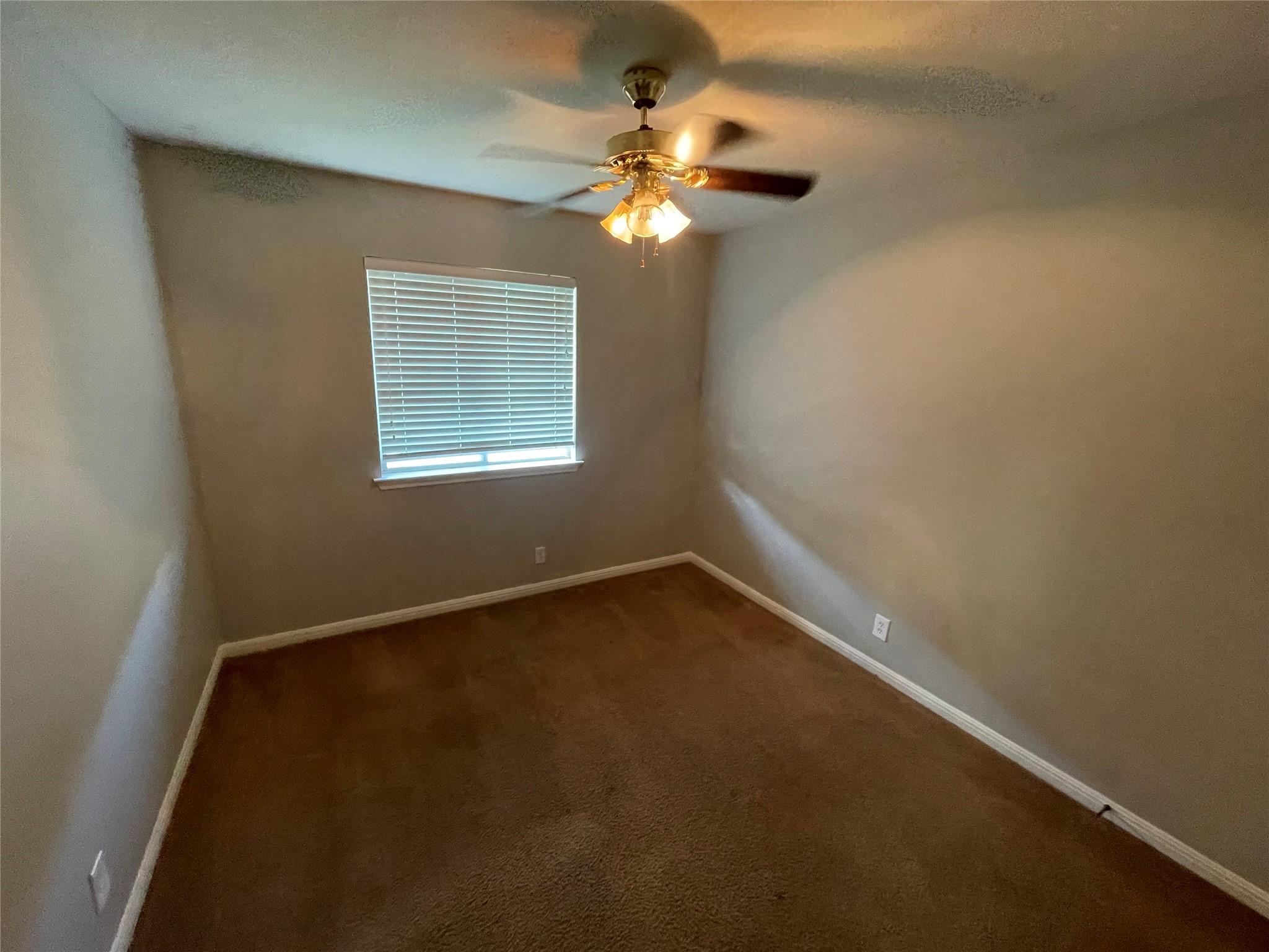 118 Fistral Dr, Hutto, TX 78634