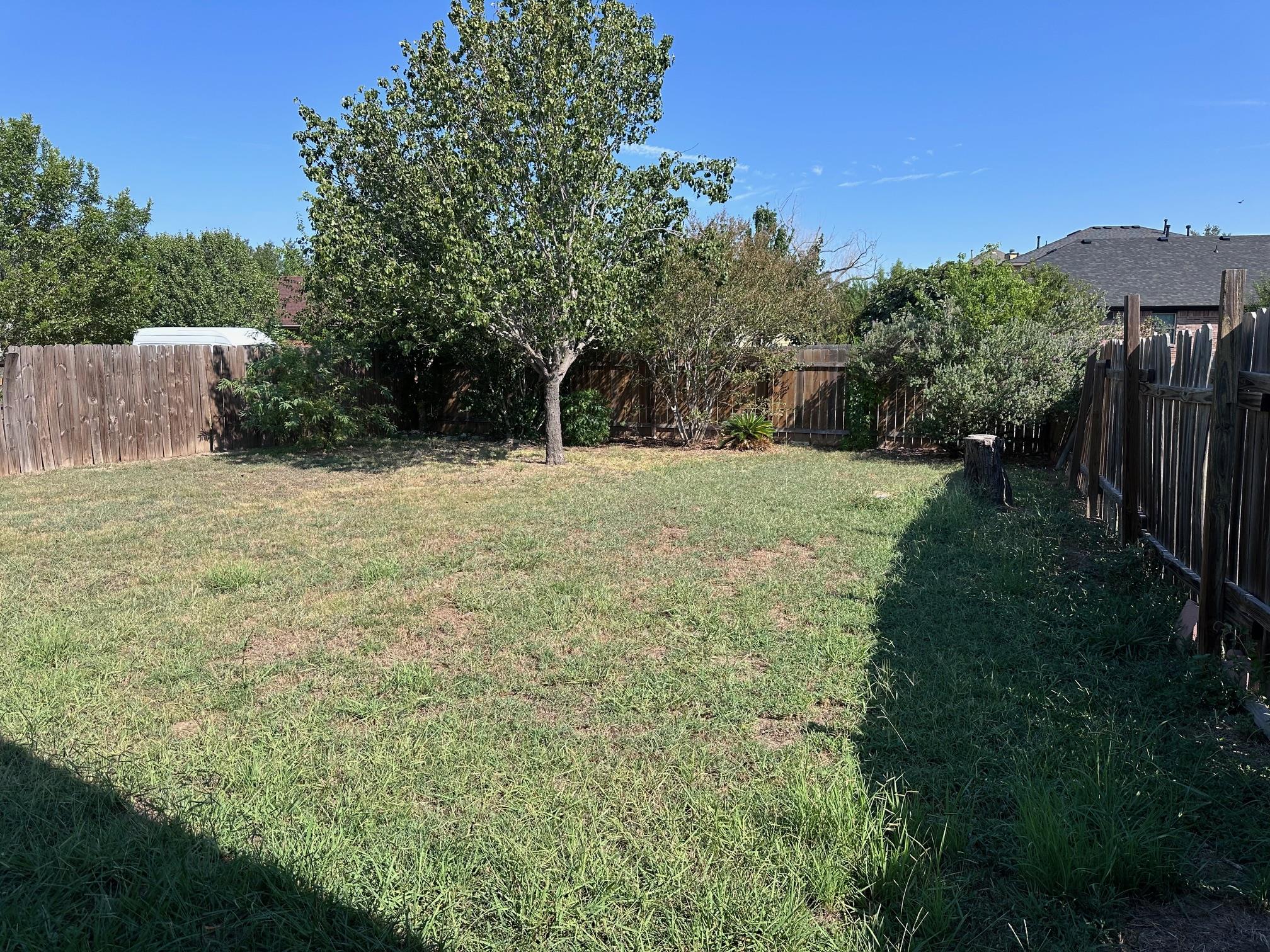 12720 Waynespur Ln, Elgin, TX 78621