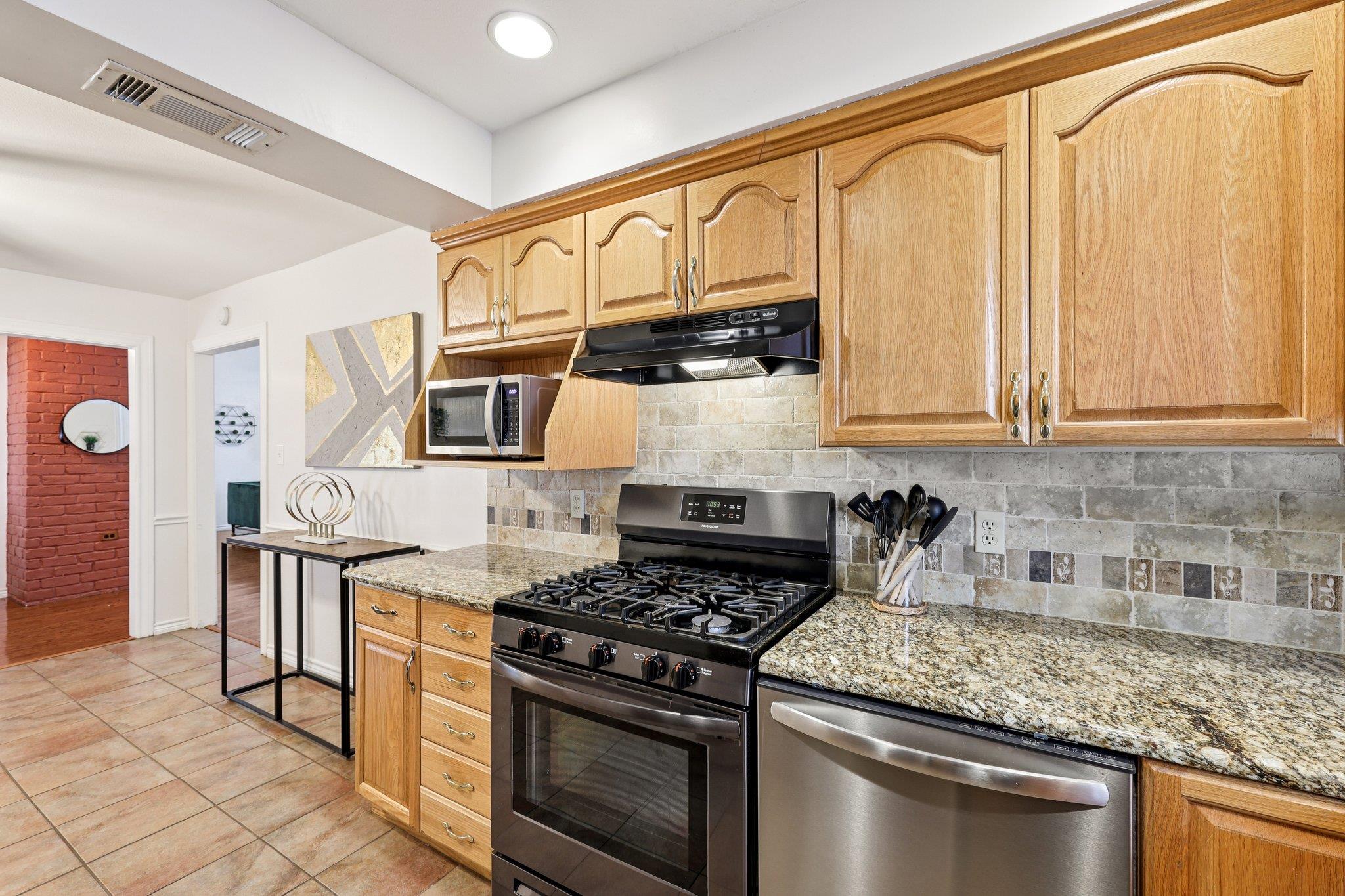 11500 Sterlinghill Dr, Austin, TX 78758