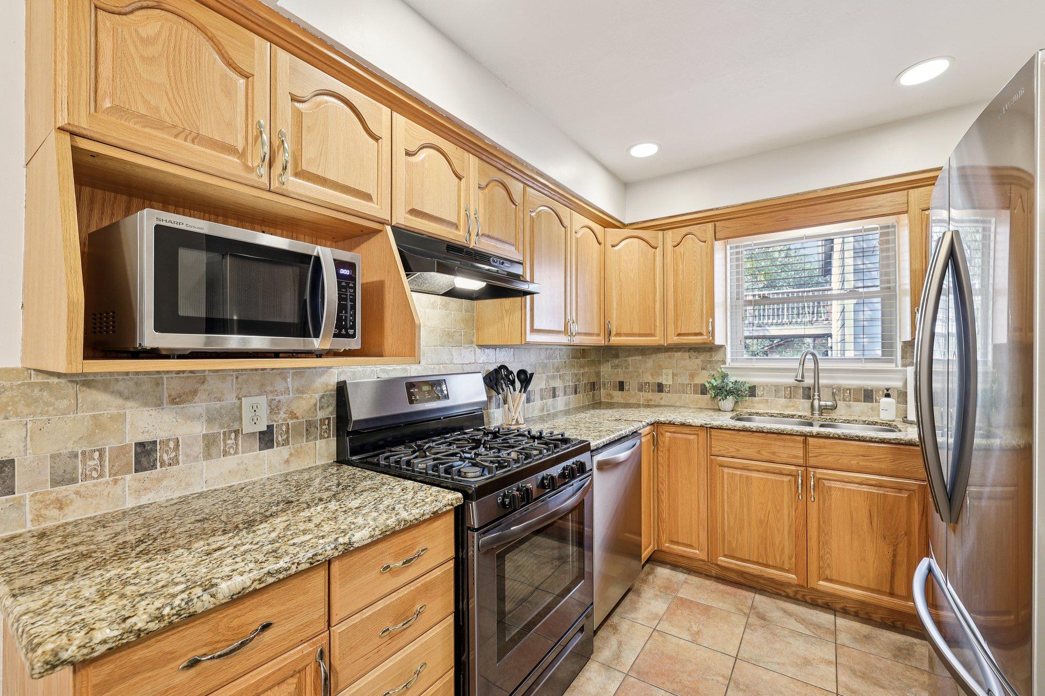 11500 Sterlinghill Dr, Austin, TX 78758