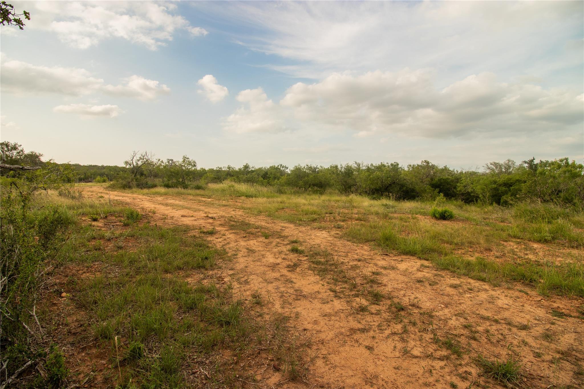 862 Dowdy Rd, Seguin, TX 78155