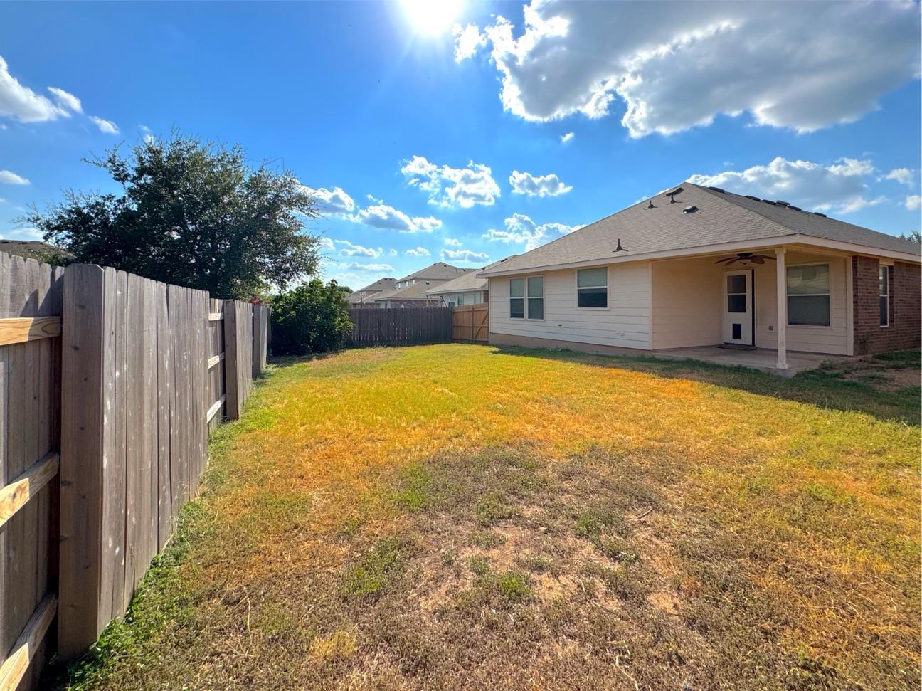 105 Snowy Egret Ln, Leander, TX 78641