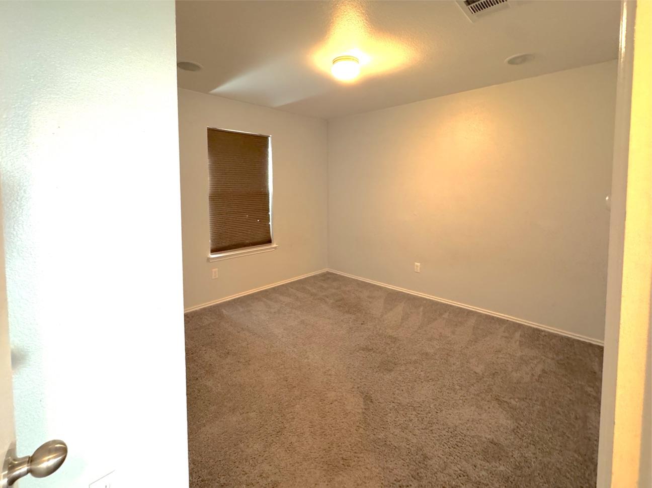 105 Snowy Egret Ln, Leander, TX 78641