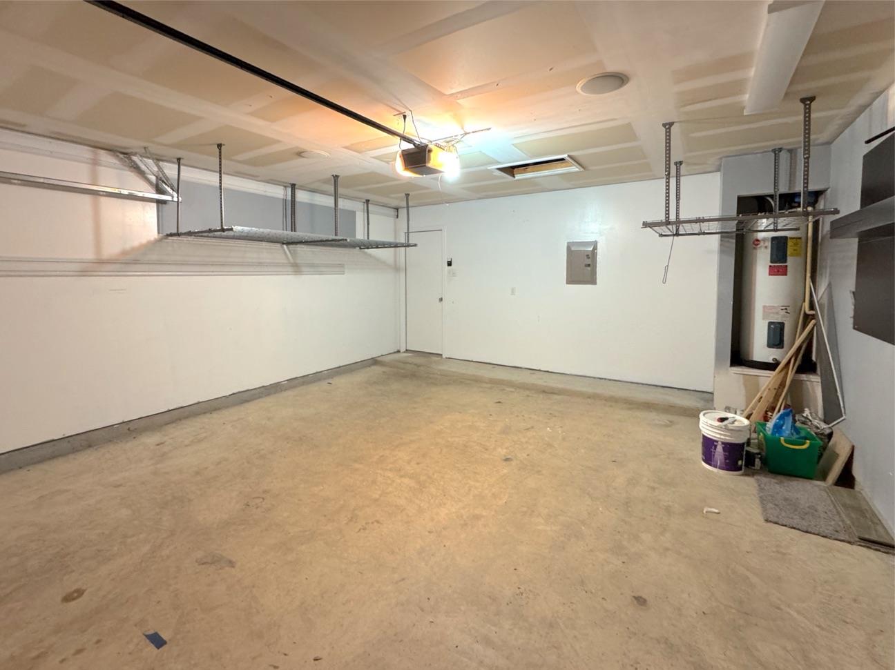 105 Snowy Egret Ln, Leander, TX 78641