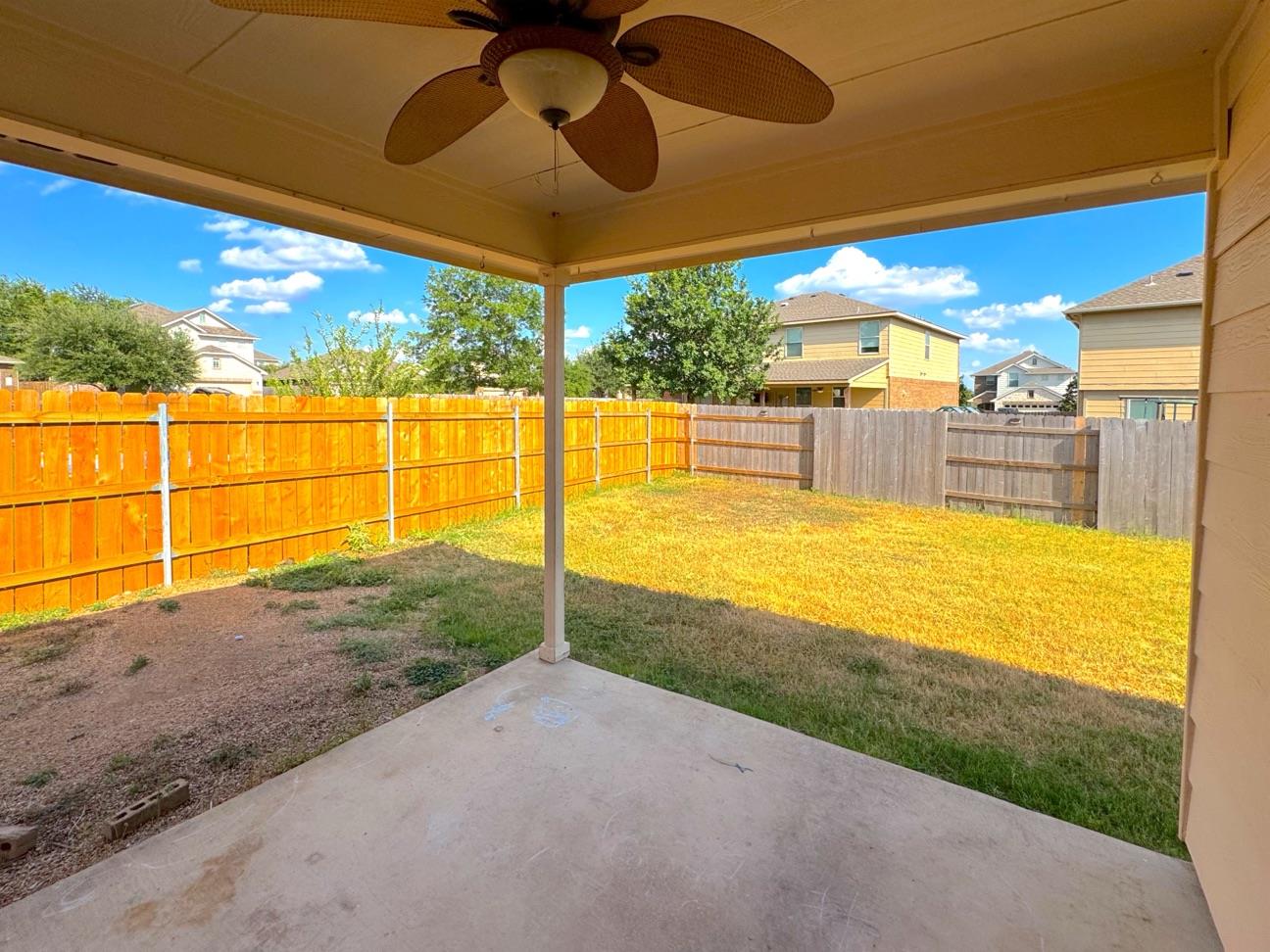 105 Snowy Egret Ln, Leander, TX 78641