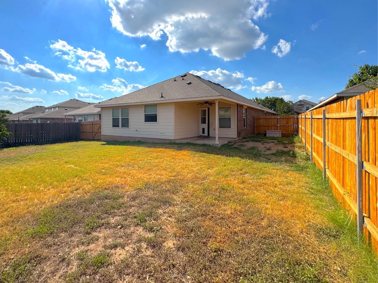 105 Snowy Egret Ln, Leander, TX 78641