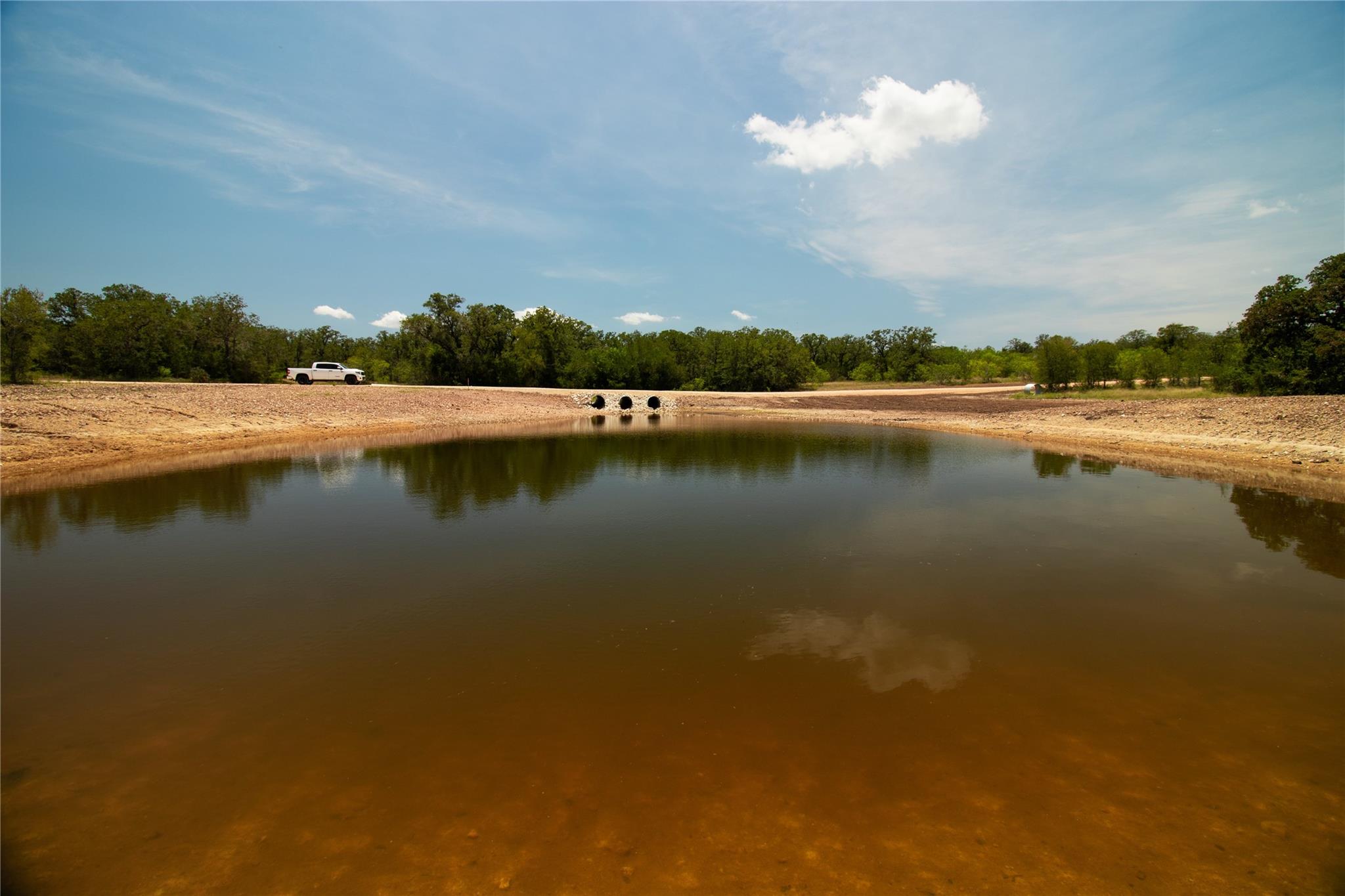 9412 Sycamore Shade Ln, Seguin, TX 78155