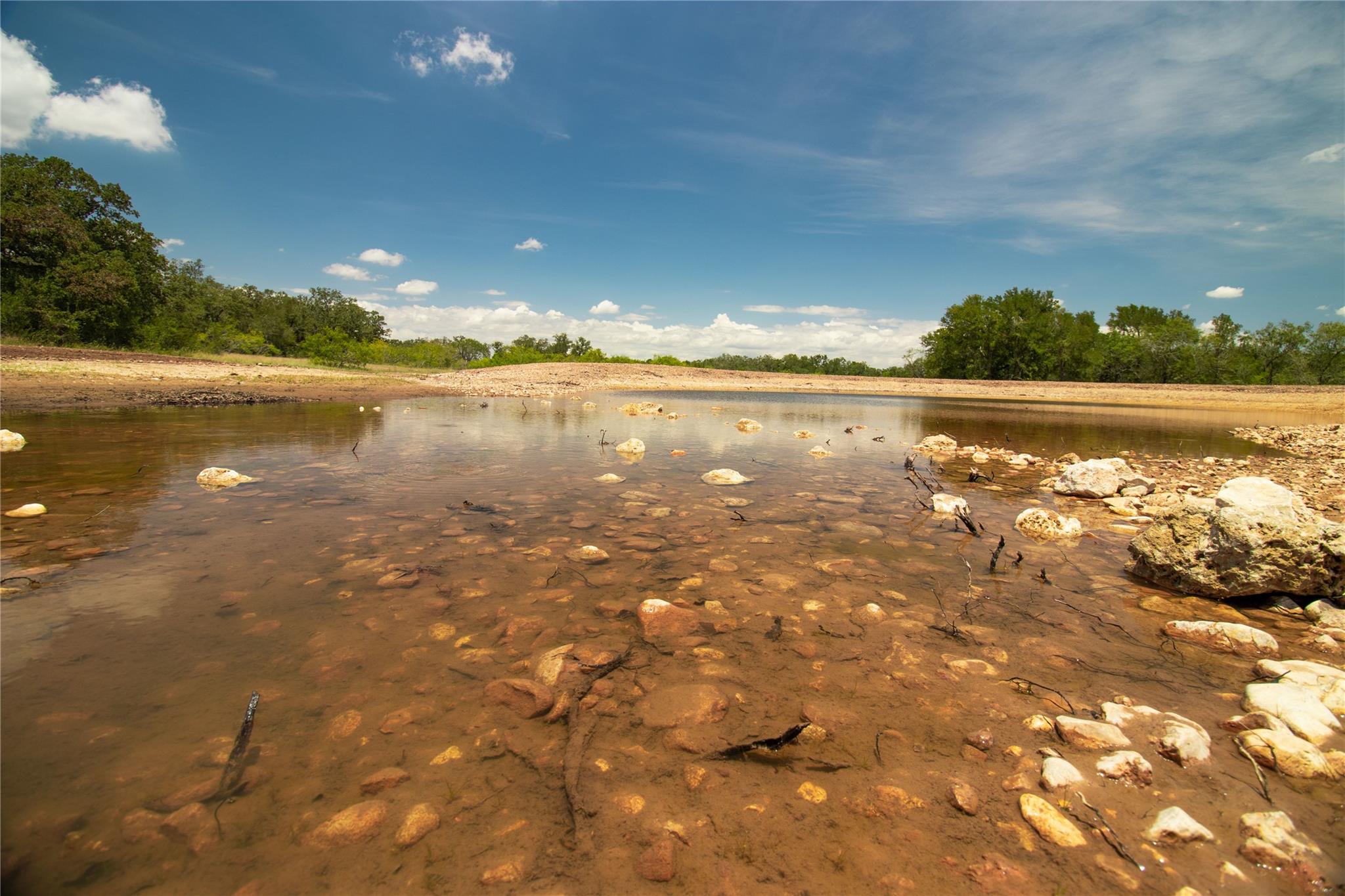 9412 Sycamore Shade Ln, Seguin, TX 78155