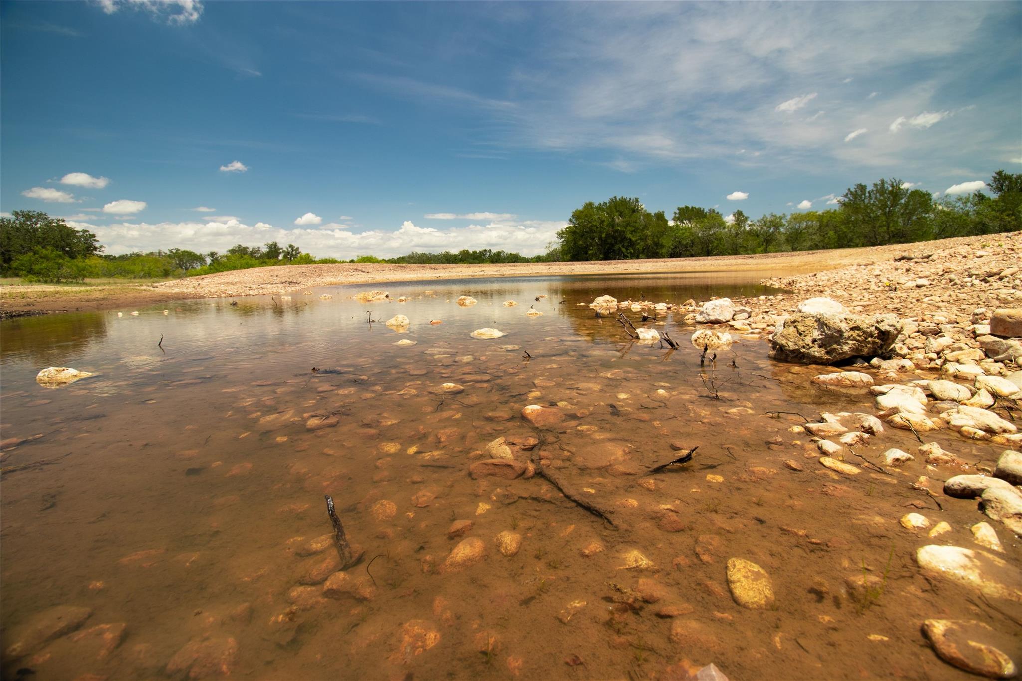 9412 Sycamore Shade Ln, Seguin, TX 78155