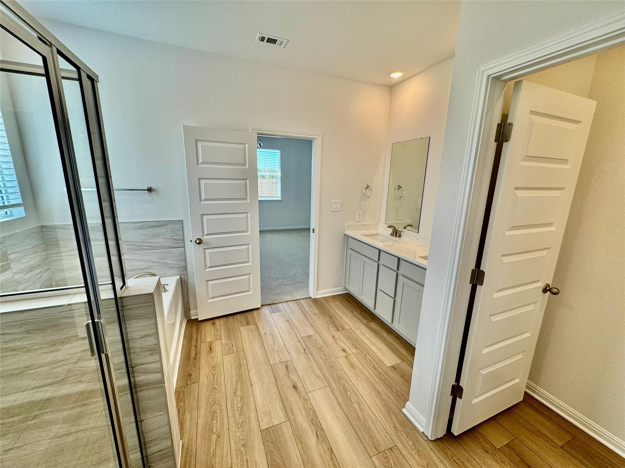 541 Banff Dr, Kyle, TX 78640