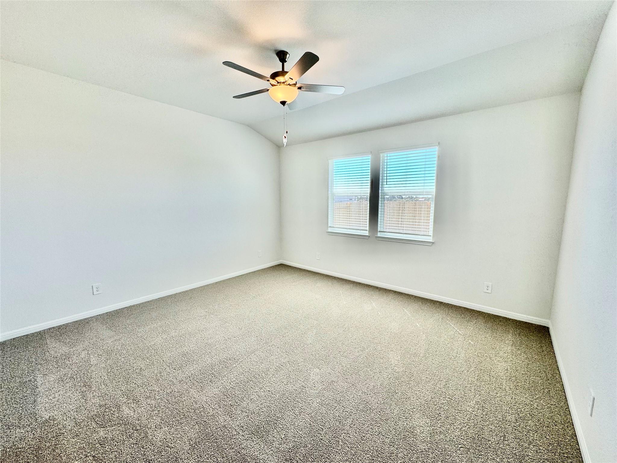 541 Banff Dr, Kyle, TX 78640