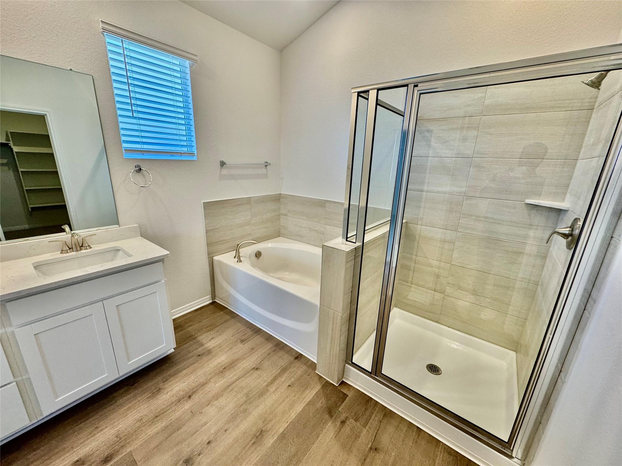 516 Banff Dr, Kyle, TX 78640