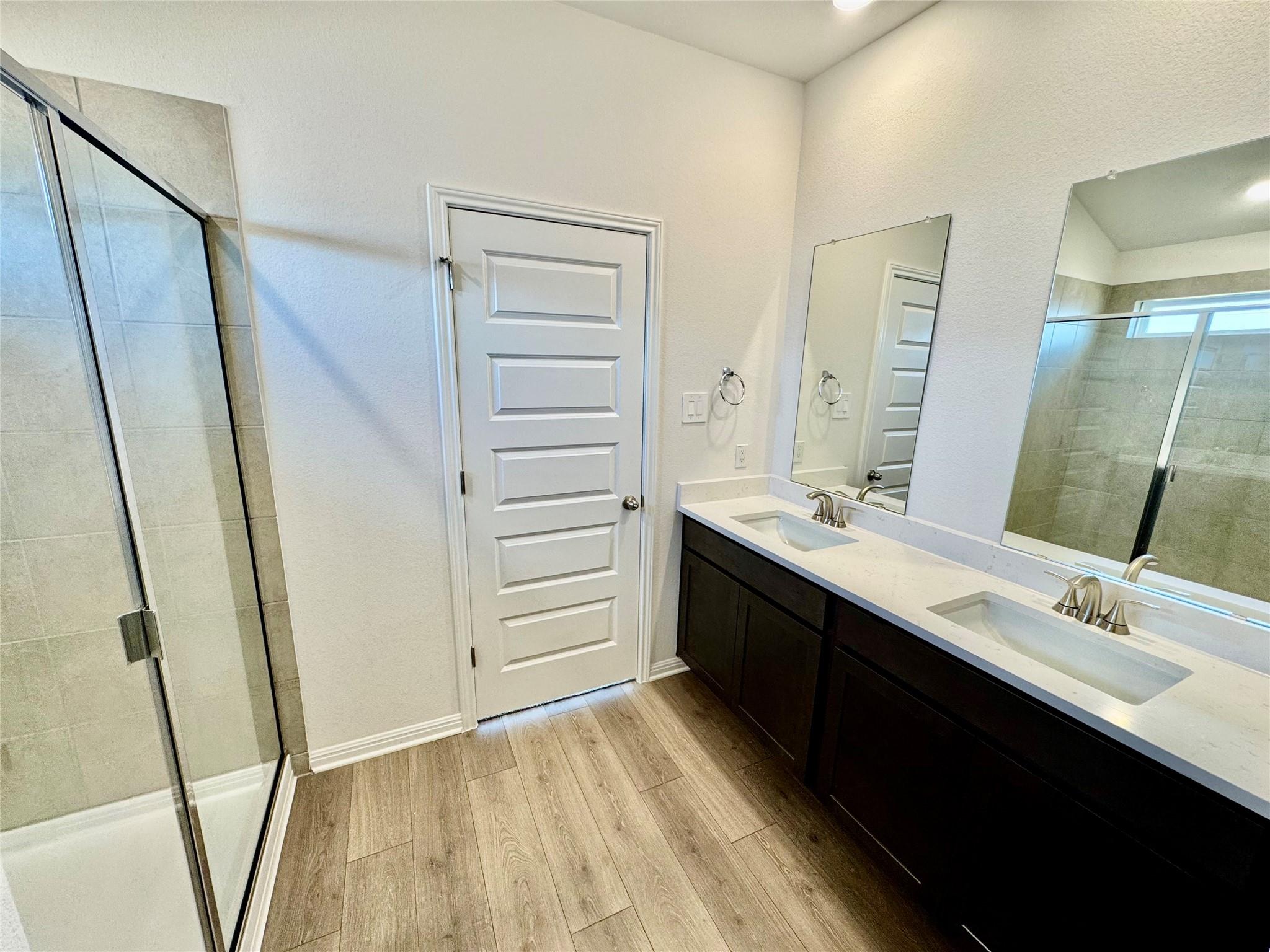 203 Coopers Hawk Crst, Cedar Creek, TX 78612