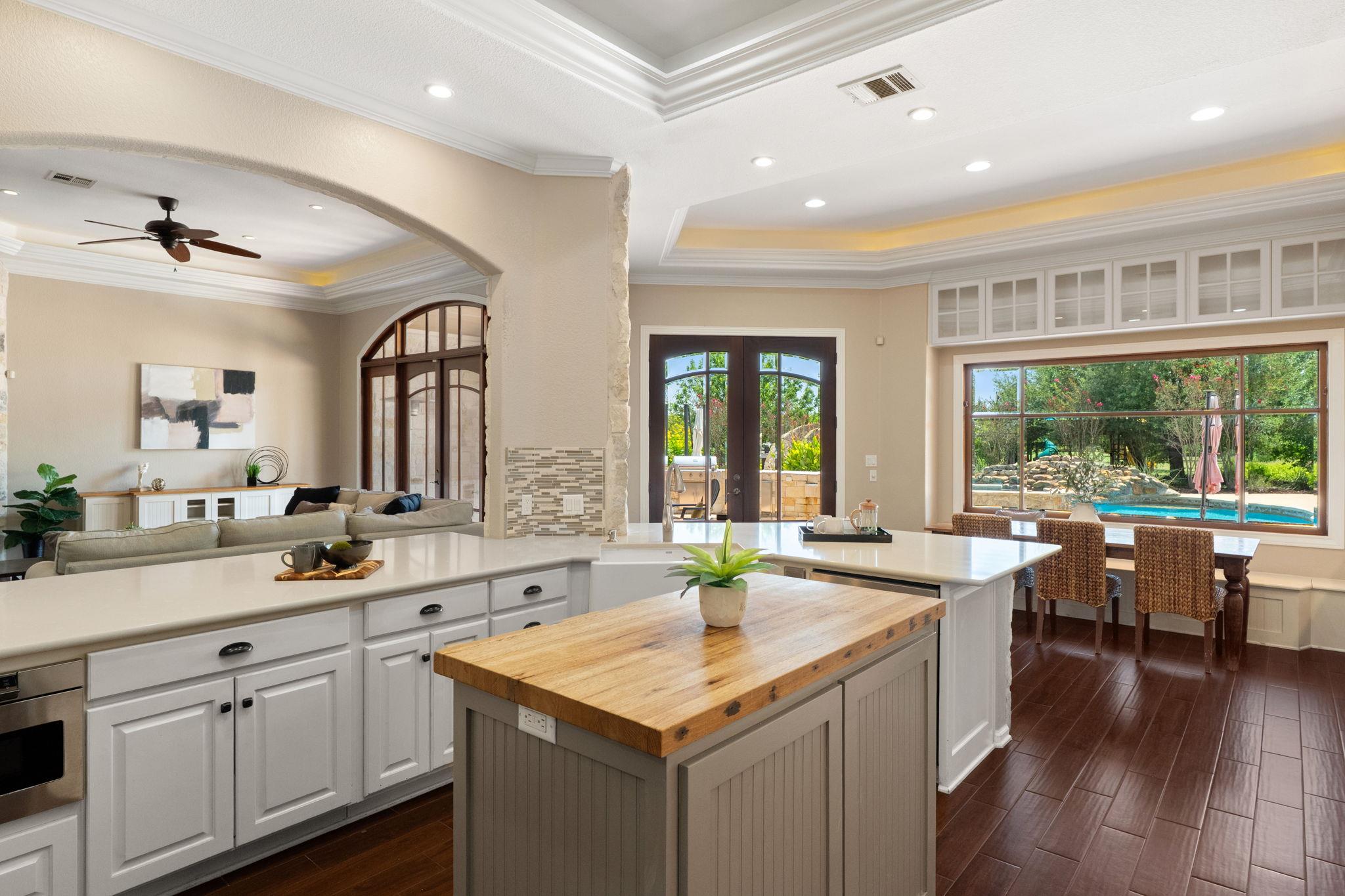 218 Courtnees Way, Georgetown, TX 78626