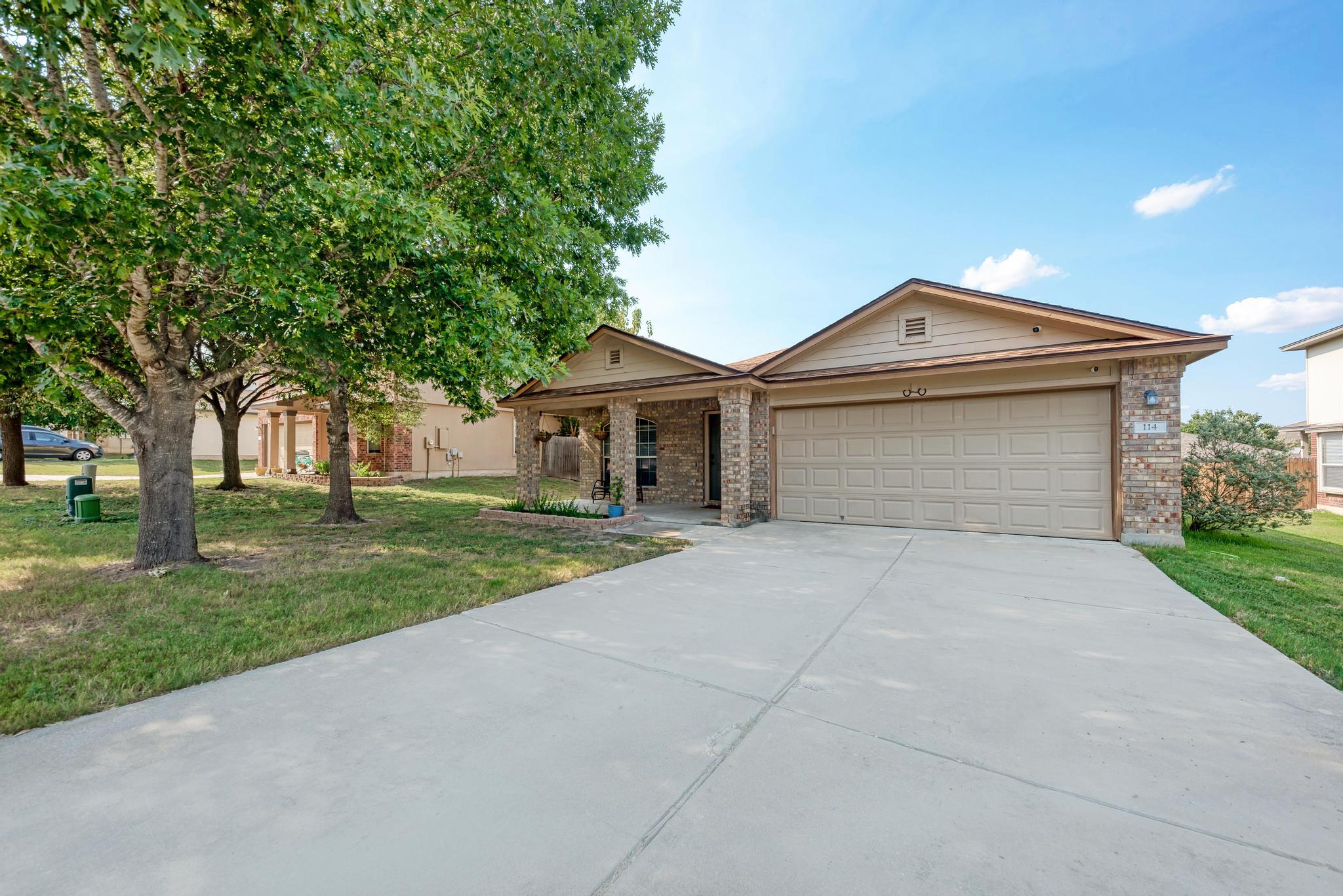 114 Killian Loop, Hutto, TX 78634