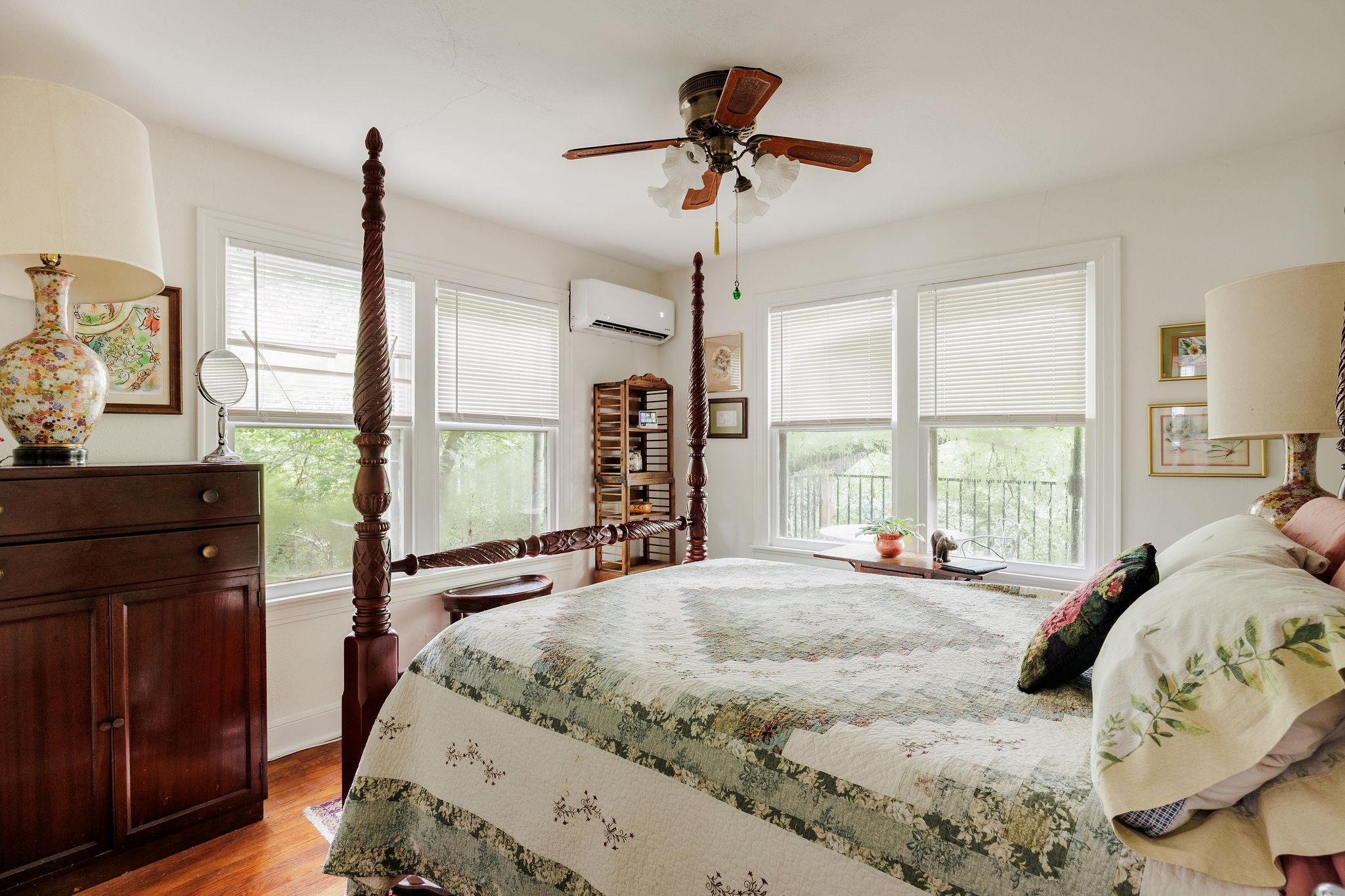 4201 Gregg Ward Ln, Austin, TX 78744