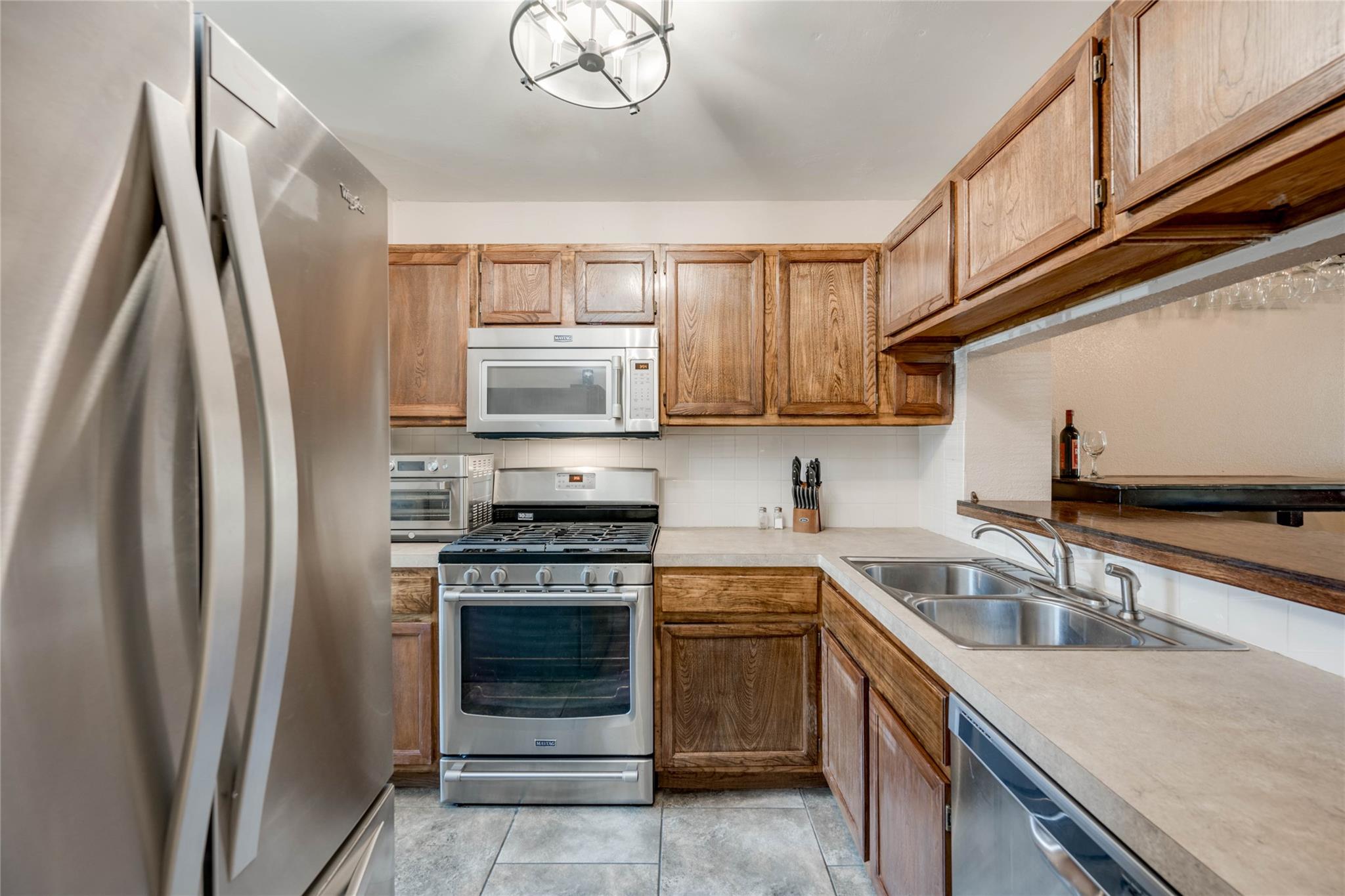 11821 Bittern Holw # 34, Austin, TX 78758