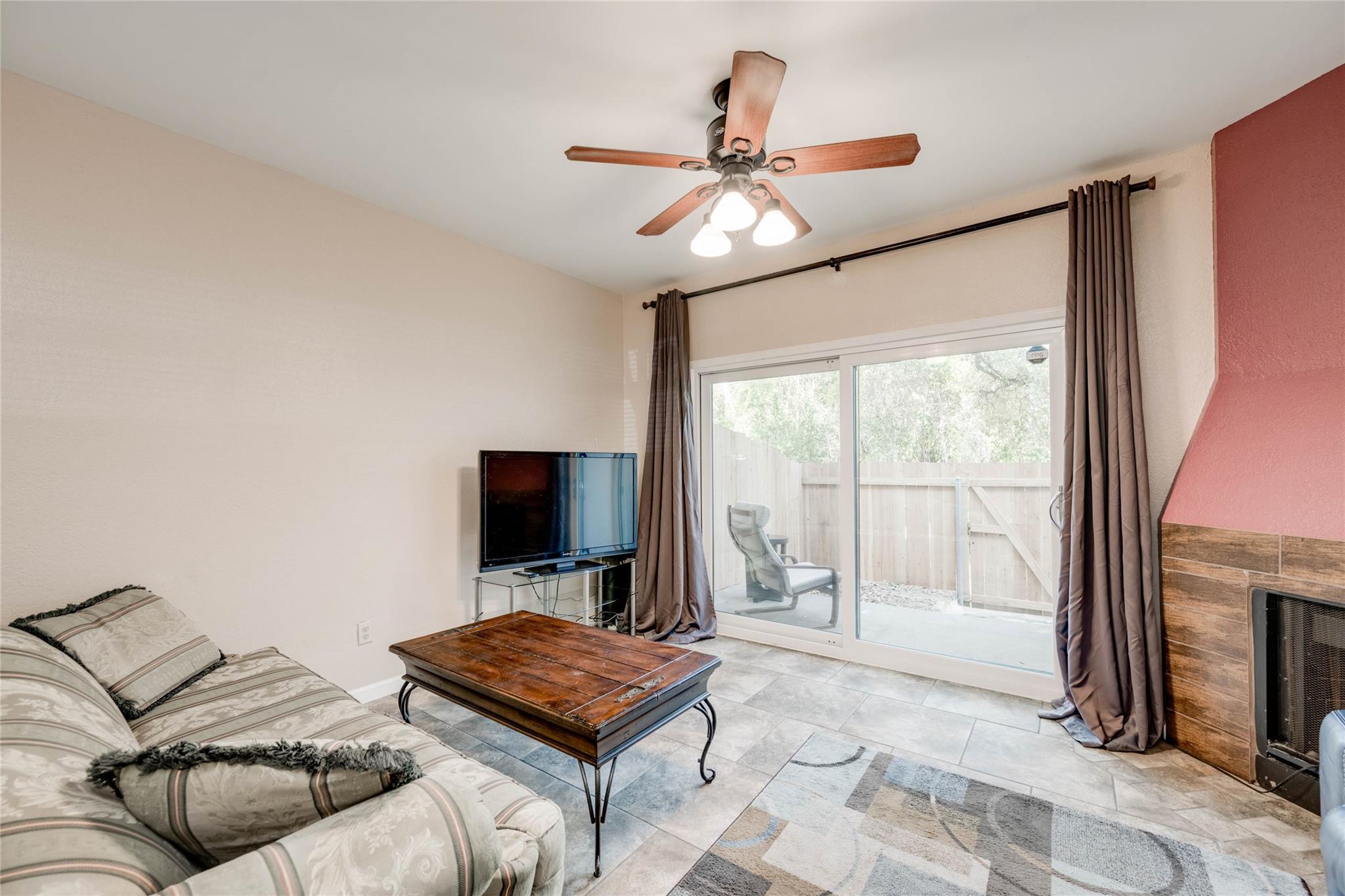 11821 Bittern Holw # 34, Austin, TX 78758