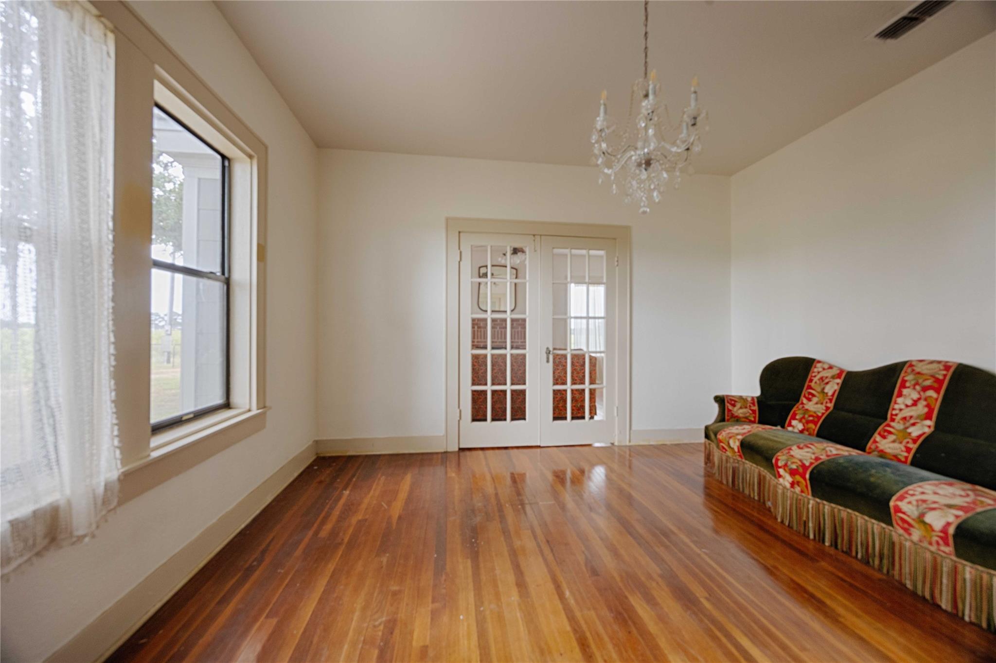 7646 County Road 240, Waelder, TX 78959