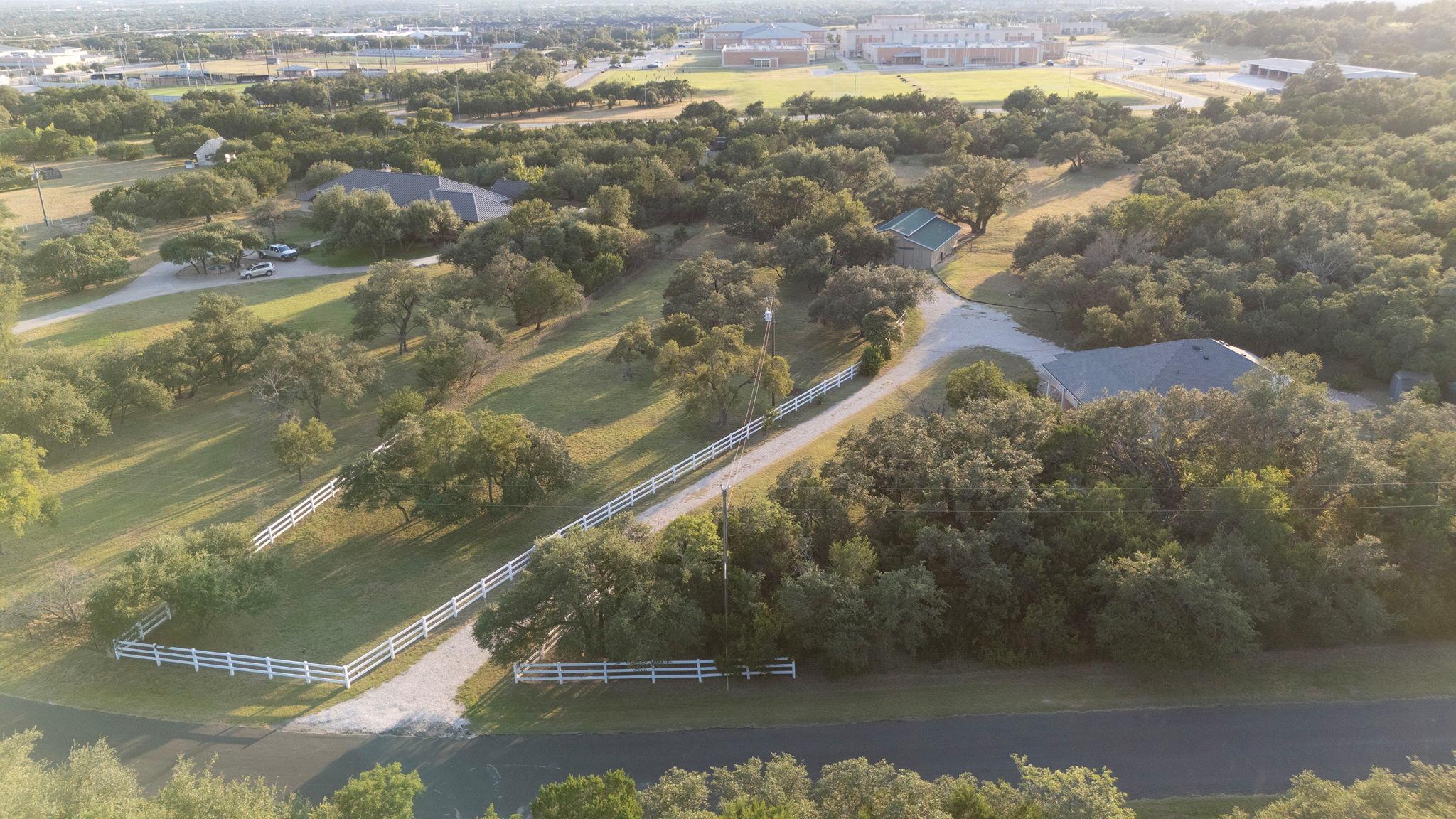 704 Ridgmar Rd, Leander, TX 78641