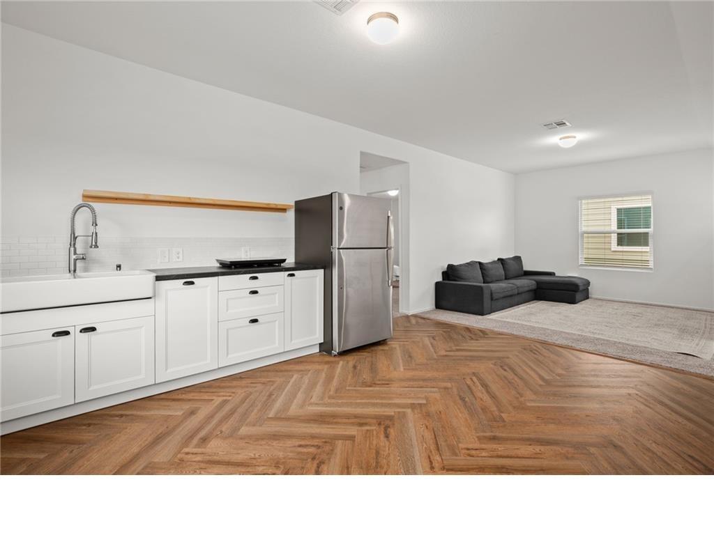 328 Majestic Cedar Ct, Liberty Hill, TX 78642