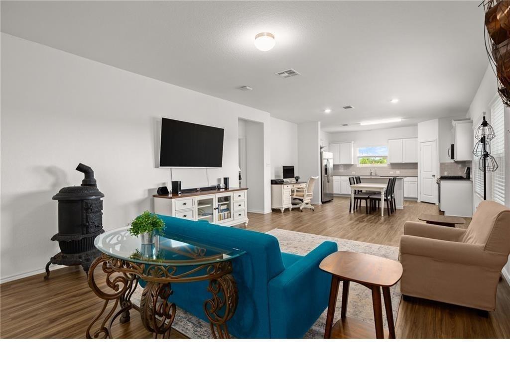 328 Majestic Cedar Ct, Liberty Hill, TX 78642