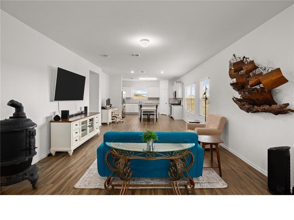 328 Majestic Cedar Ct, Liberty Hill, TX 78642