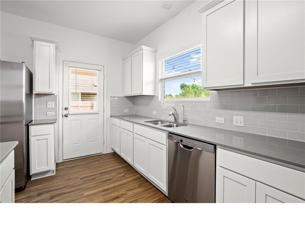 328 Majestic Cedar Ct, Liberty Hill, TX 78642